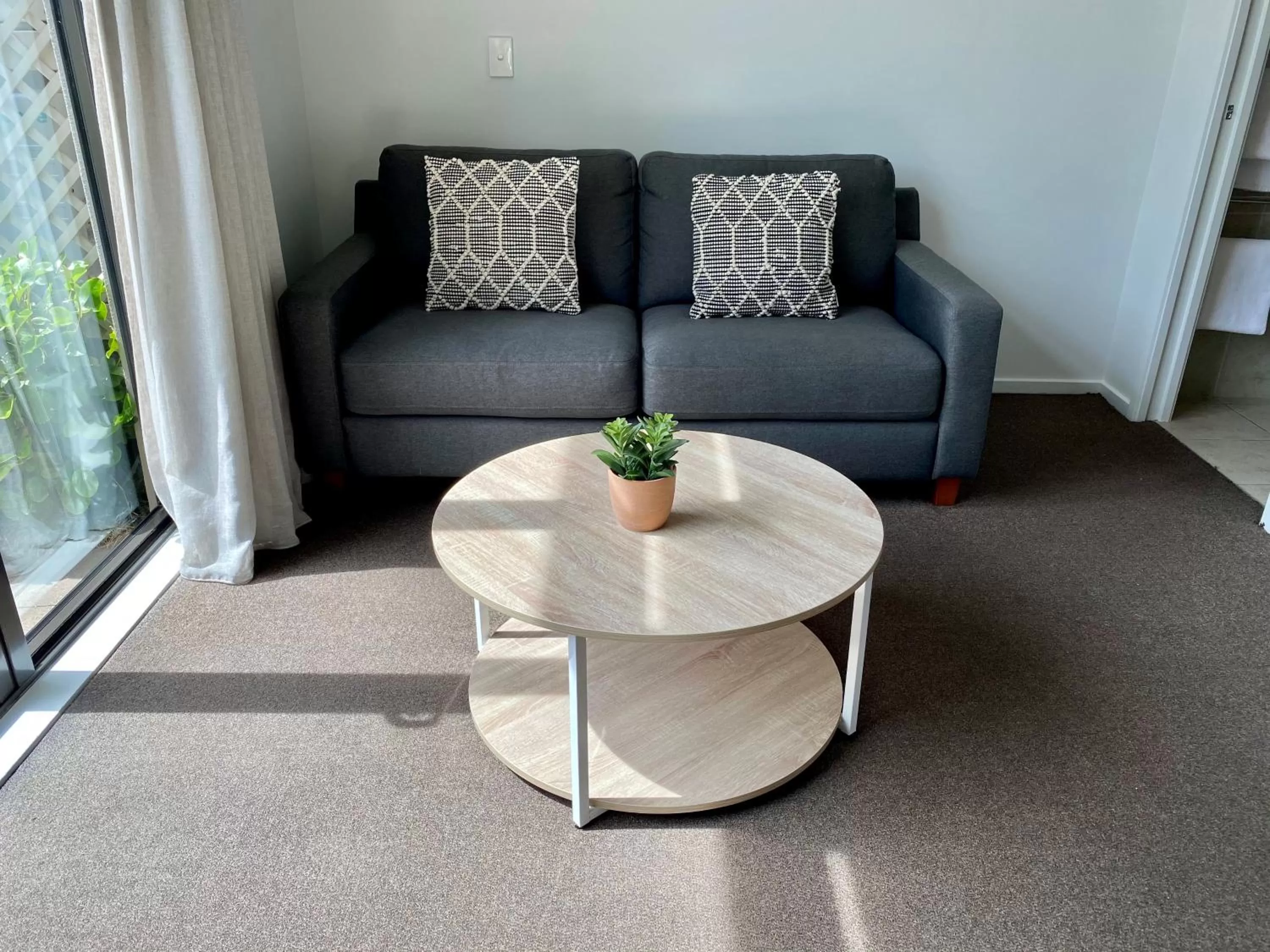 Living room in Alpine Lake Motel