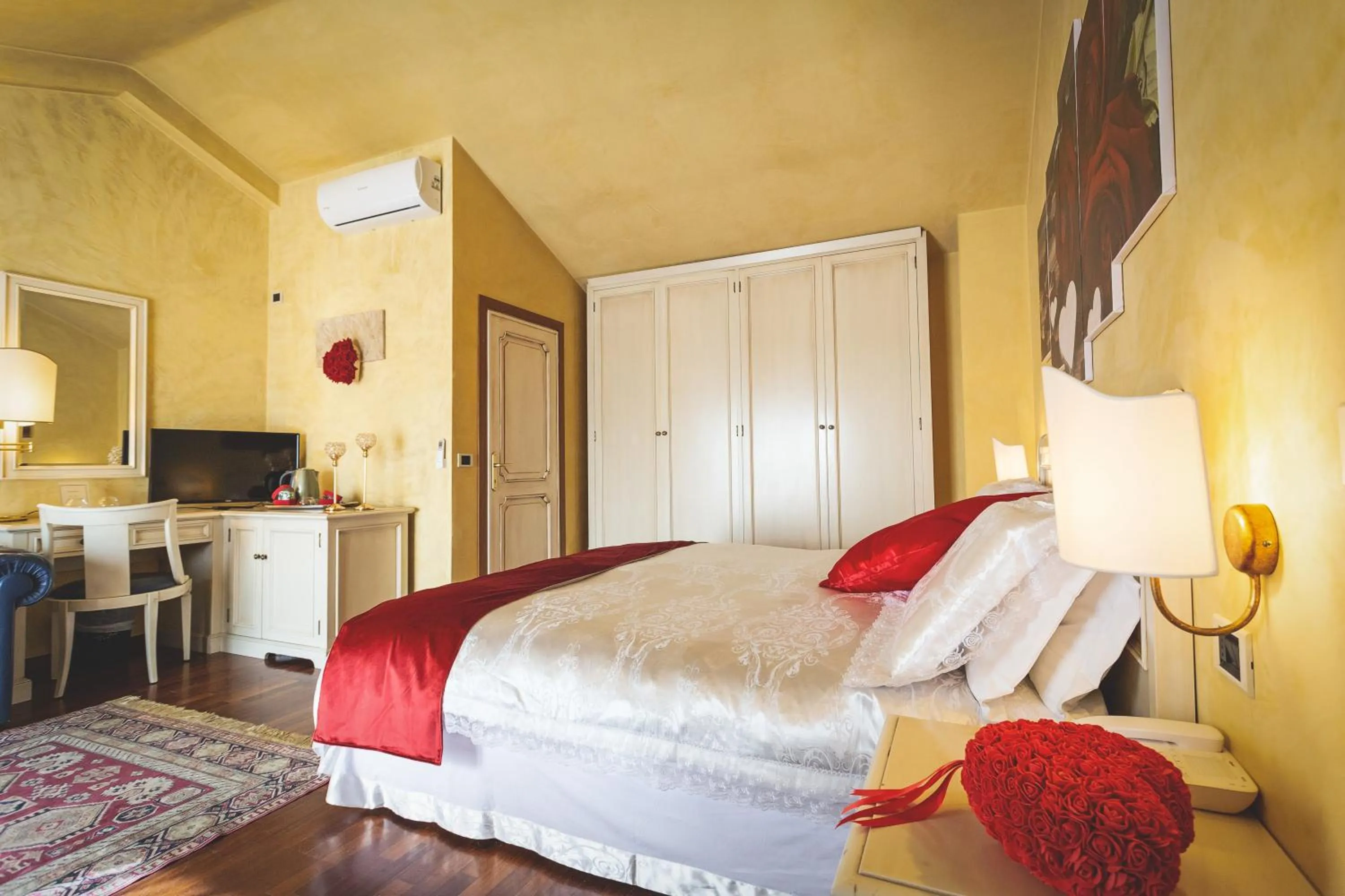 Photo of the whole room, Bed in Hotel Posta