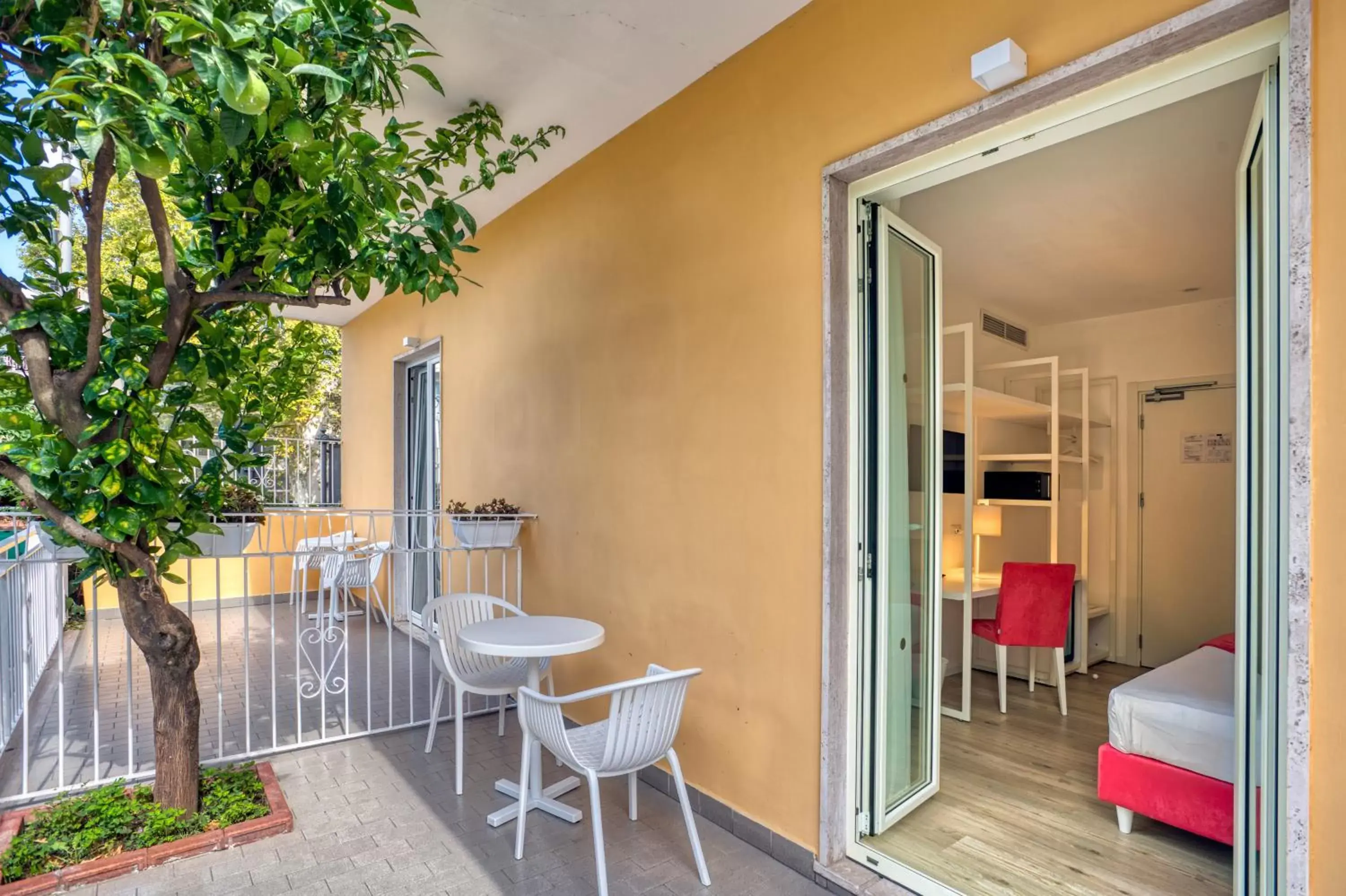 Patio in Hotel Isabella Sorrento