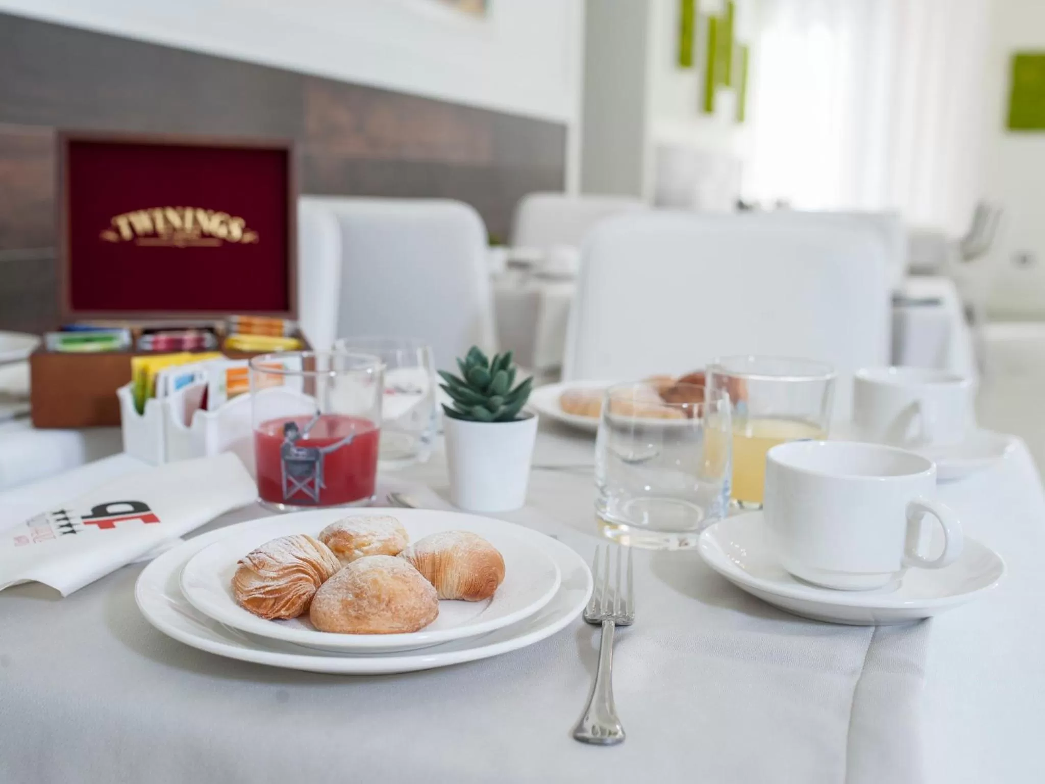 Food and drinks in Palazzo Firenze