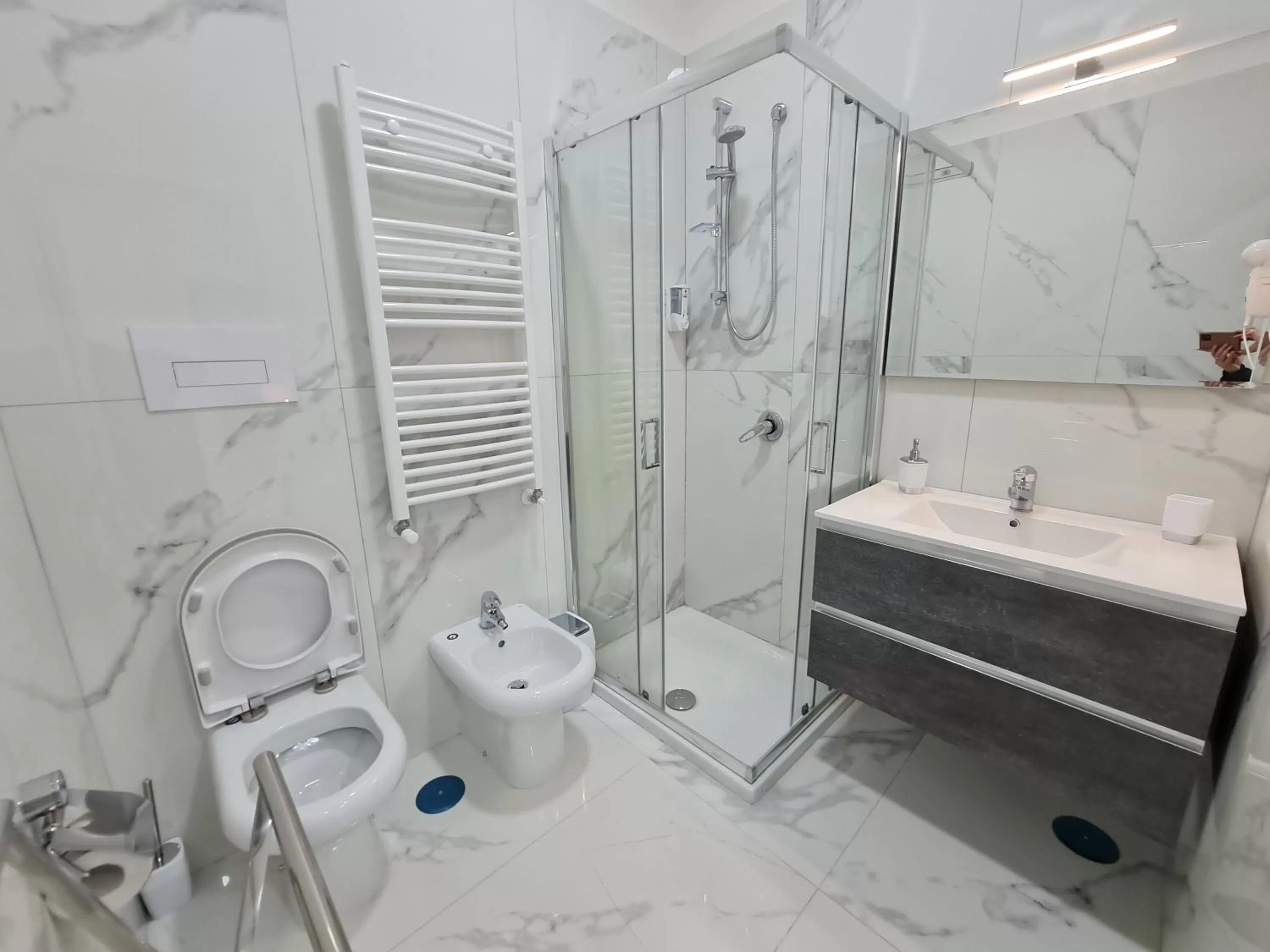 Bathroom in Lumacors House