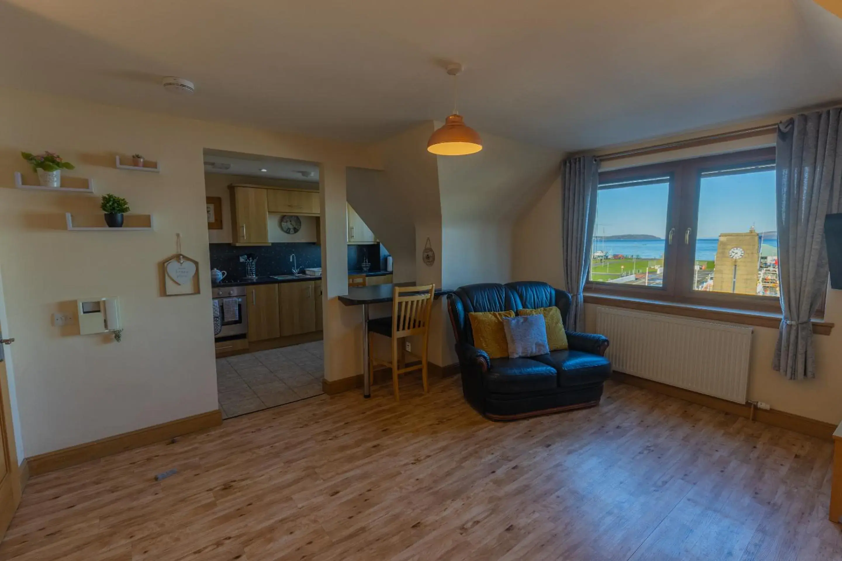 Living room, Seating Area in Quay Head View