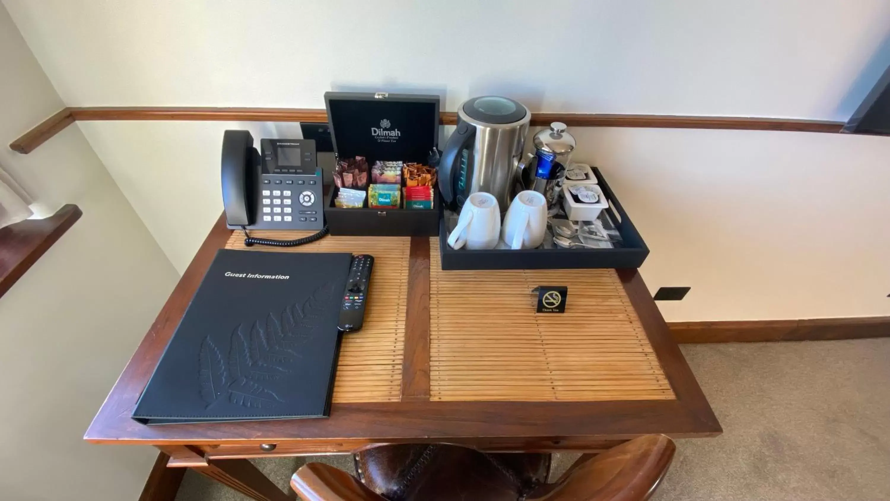 King Room with Sea View in Grand Arden Monaco Nelson King Room with Sea View in Grand Arden Monaco Nelson