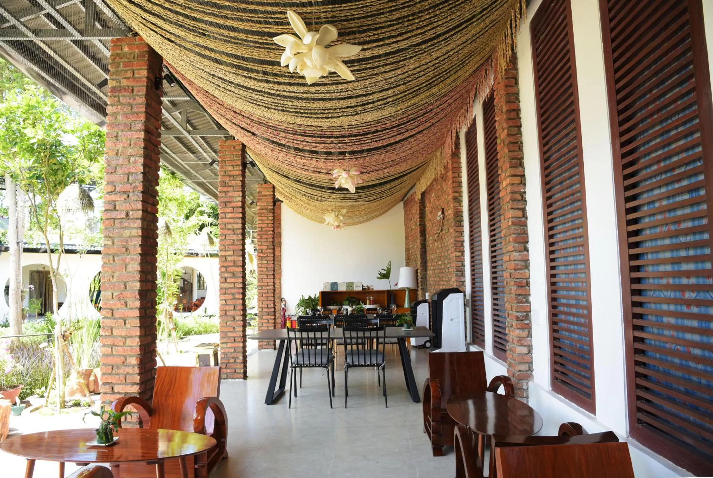 Restaurant/places to eat in Binh Minh Eco Lodge