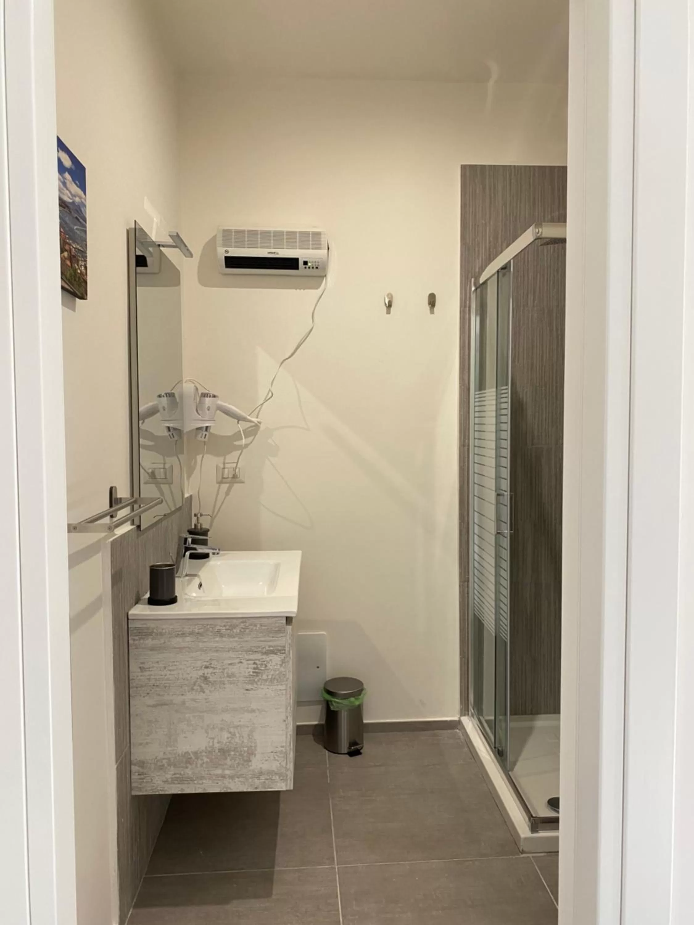 Shower, Bathroom in Mamì B&B