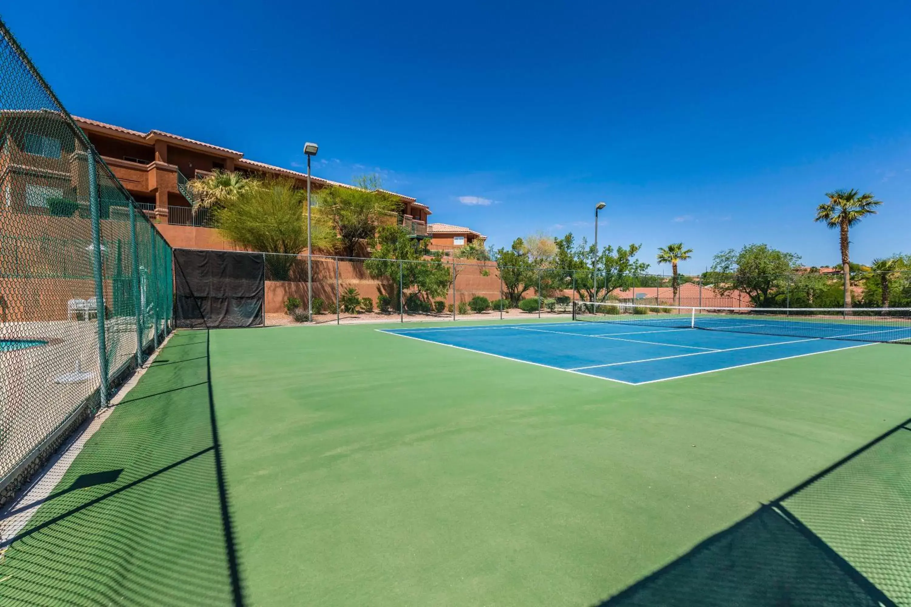 Tennis court, Tennis/Squash in Mojave Edge