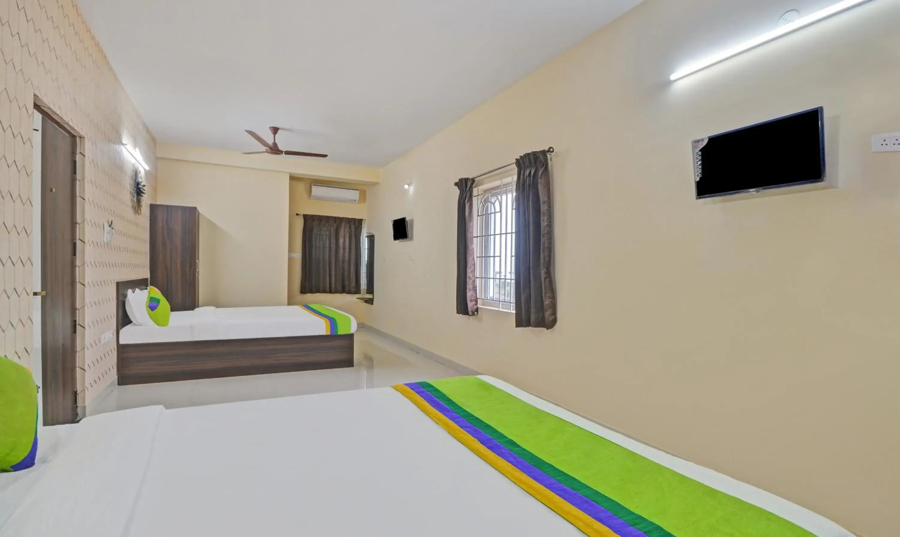 Bedroom in Treebo Trend Everest Residency Tidel Park