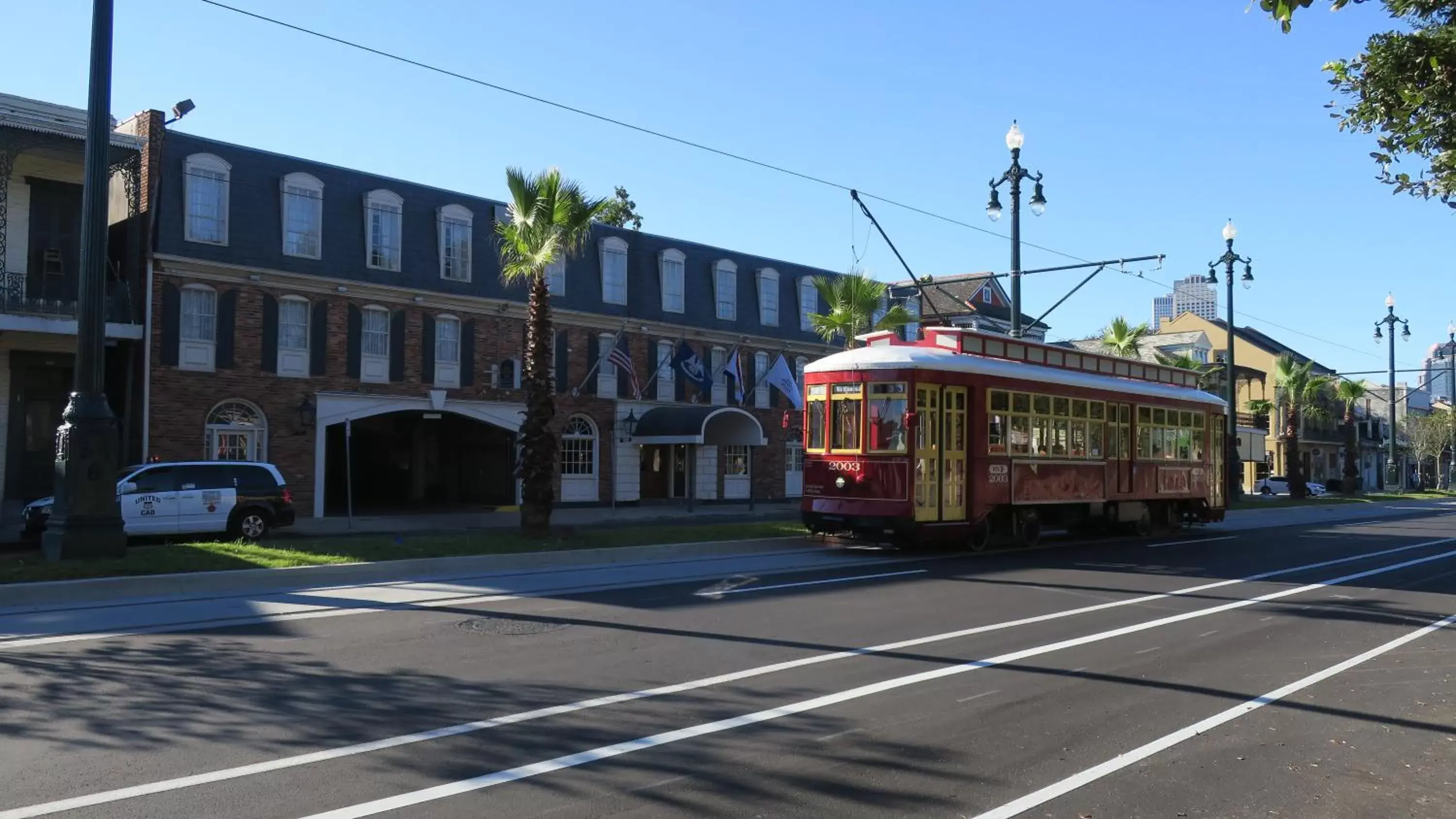 Property building in Best Western Plus French Quarter Courtyard Hotel