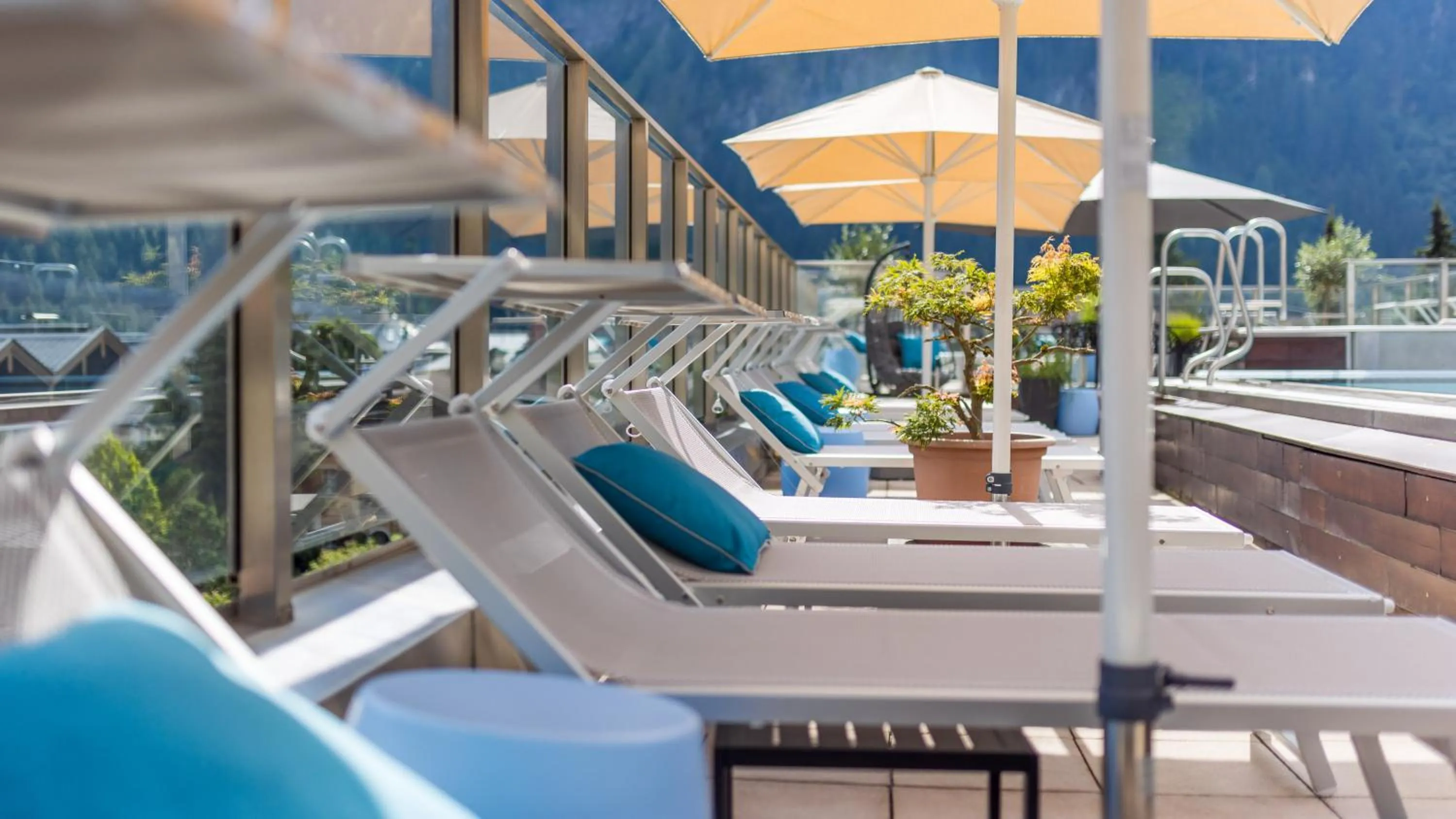 sunbed in MANNI das Hotel