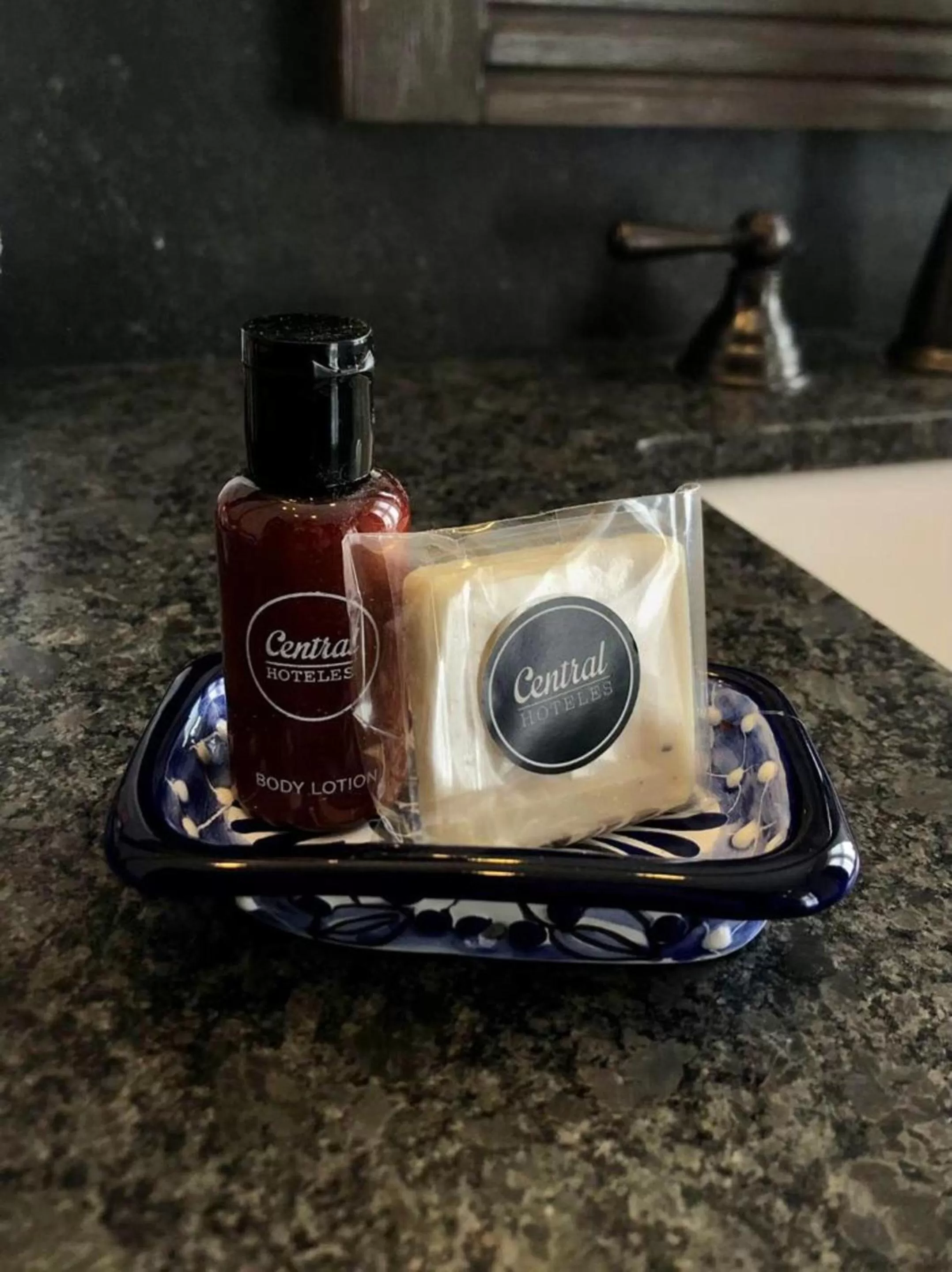 Bathroom in Zocalo Central & Rooftop Mexico City