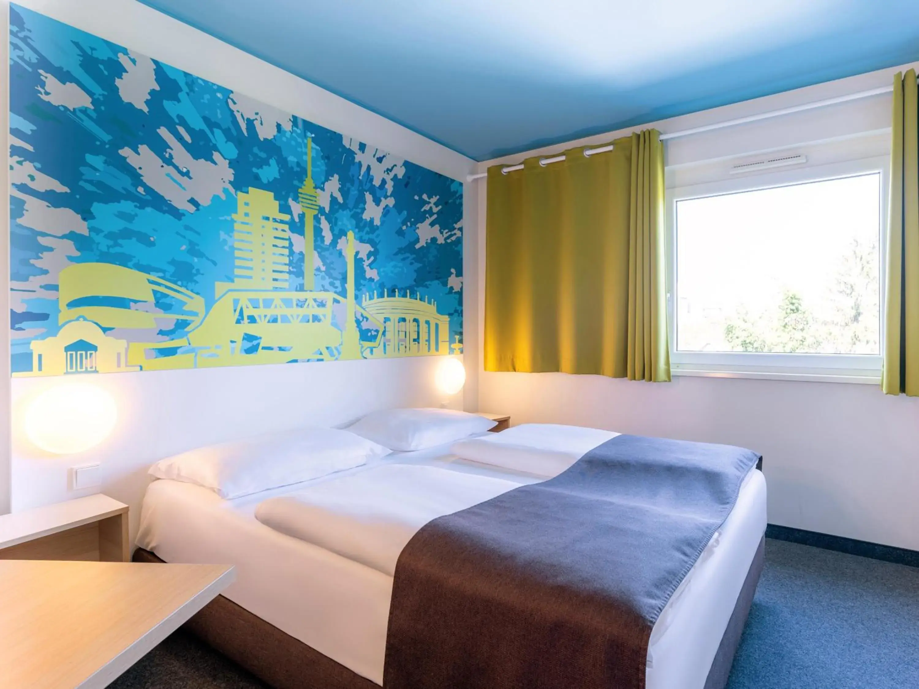 Photo of the whole room, Bed in B&B Hotel Stuttgart-City