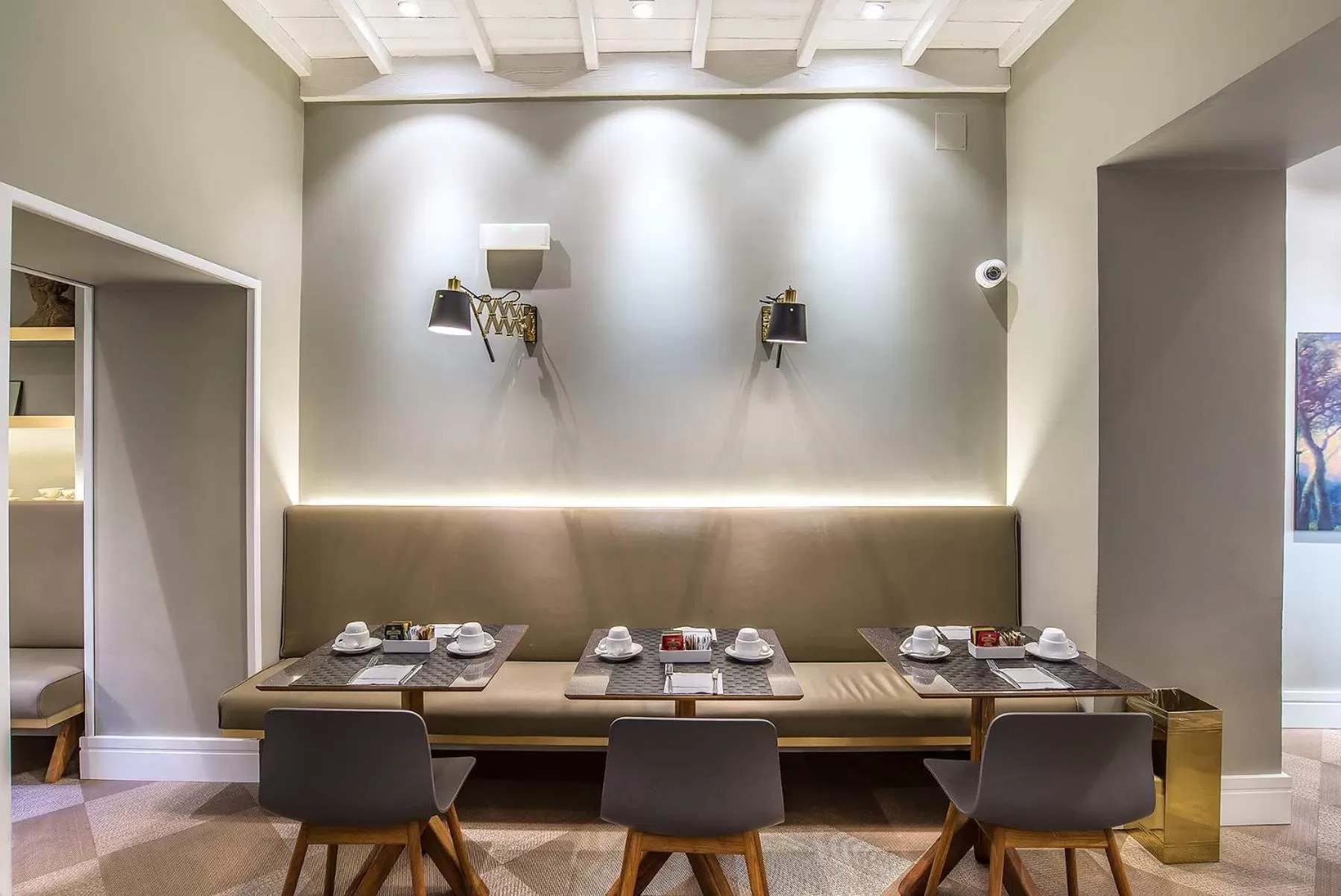 Restaurant/places to eat in Hotel Accademia