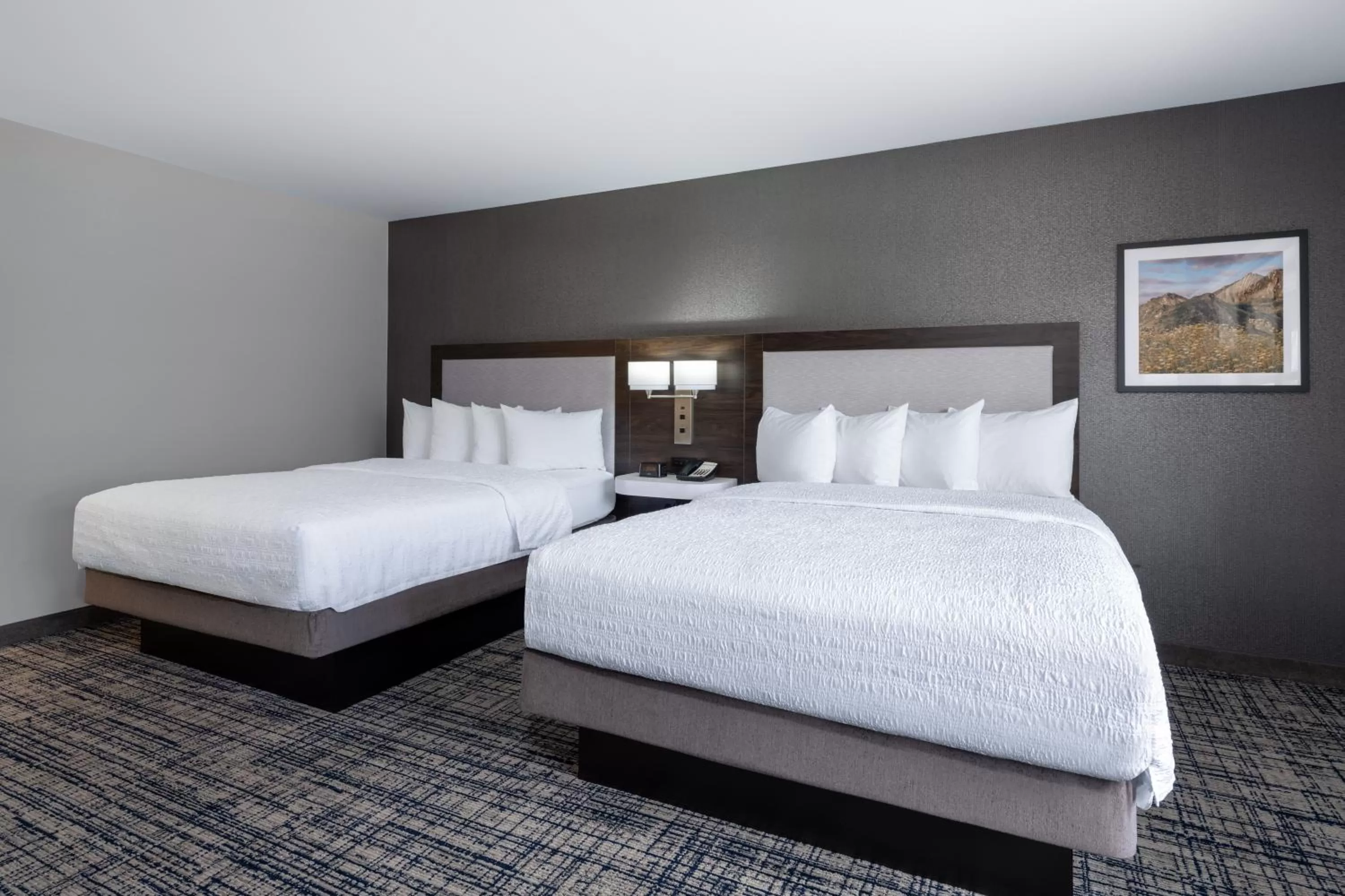 Bedroom, Bed in Hampton Inn & Suites Agoura Hills