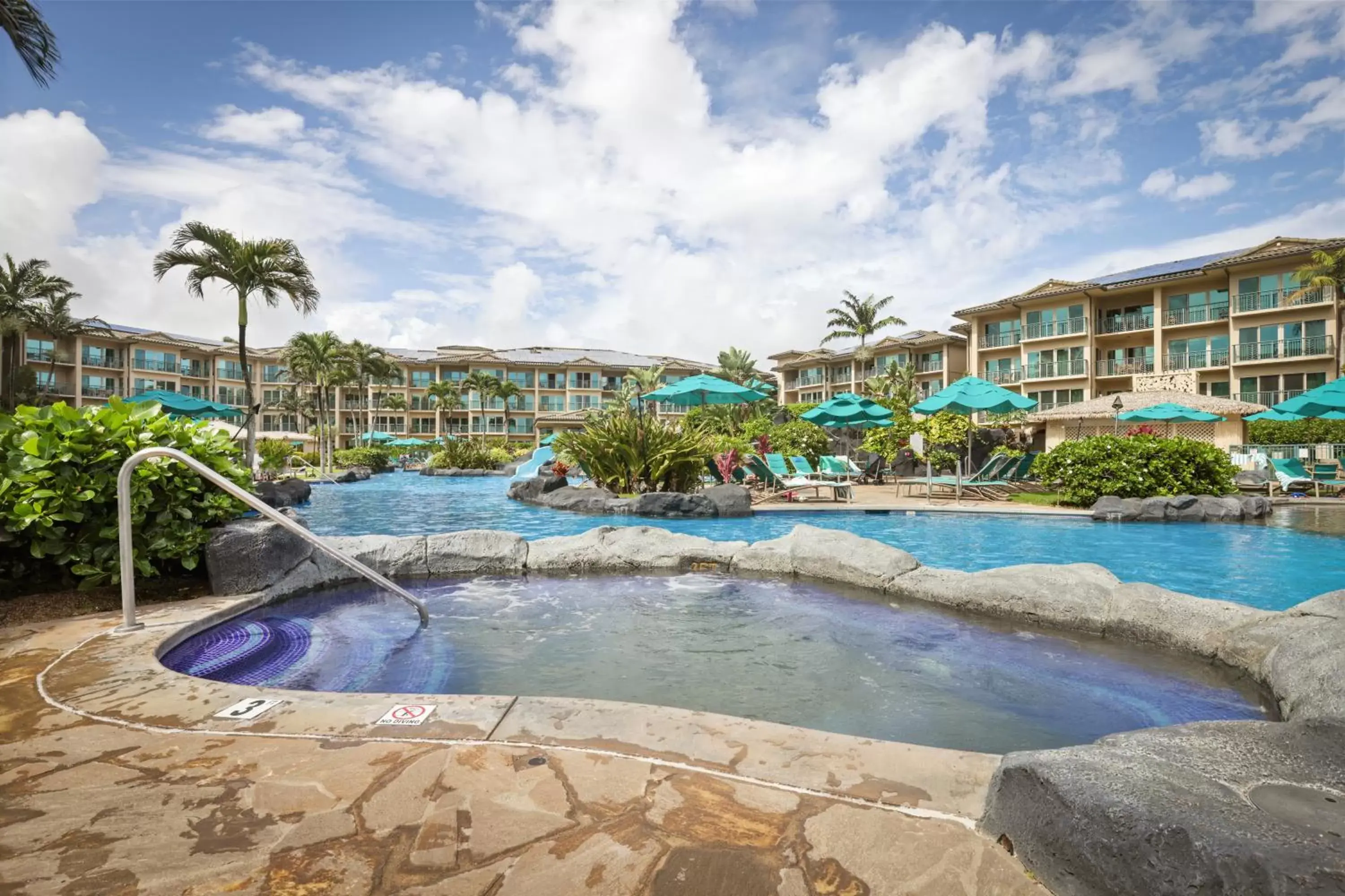 Swimming pool in Waipouli Beach Resort & Spa Kauai By Outrigger