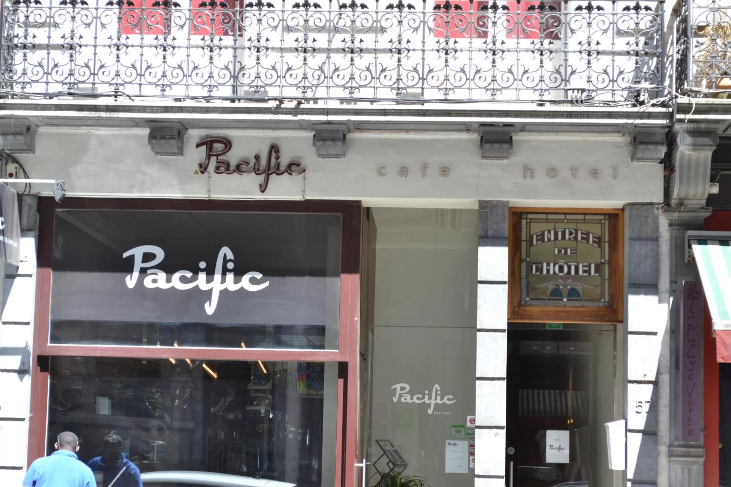 Facade/entrance in Smartflats - Pacific Brussels