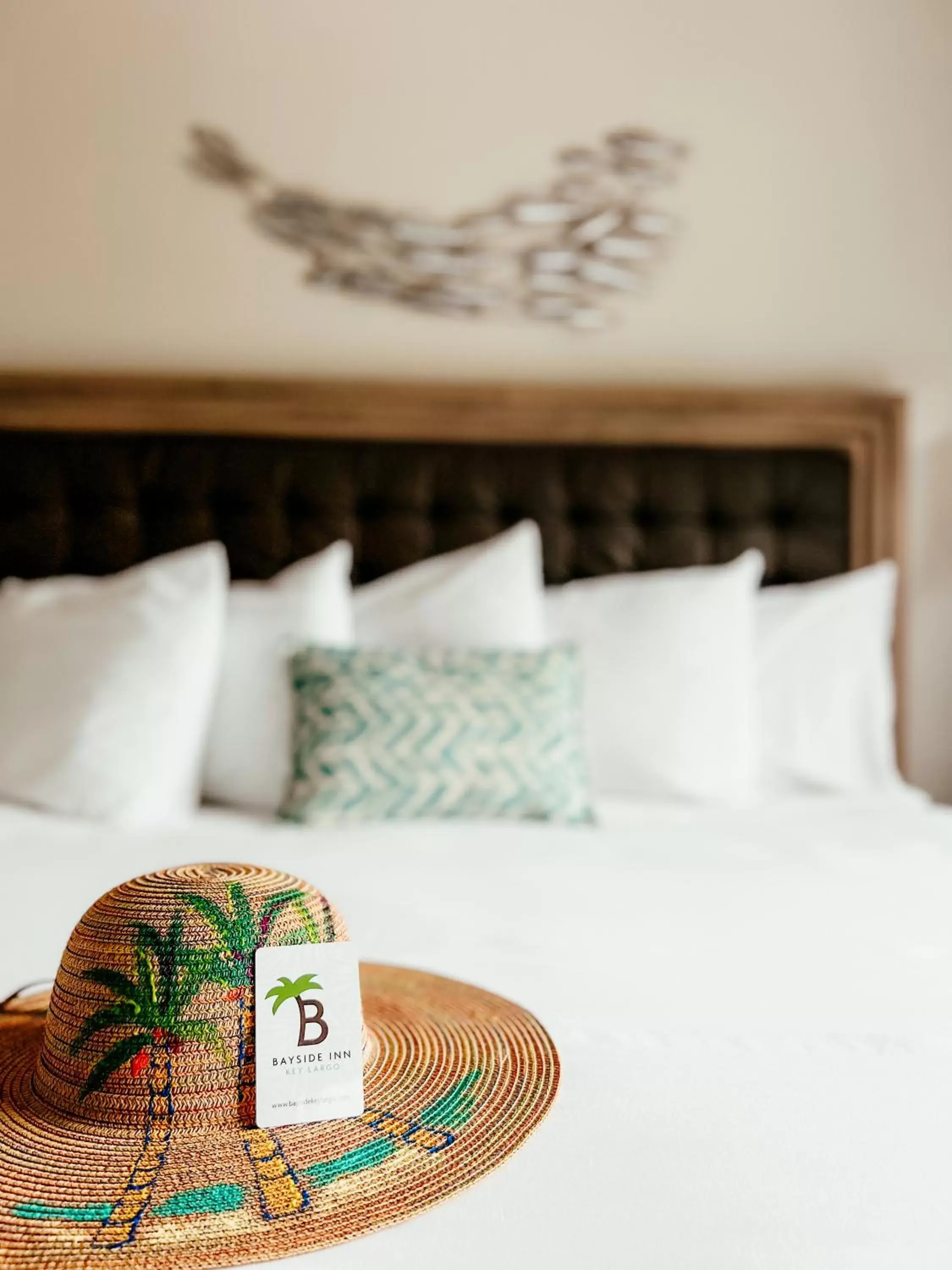 Bed in Bayside Inn Key Largo