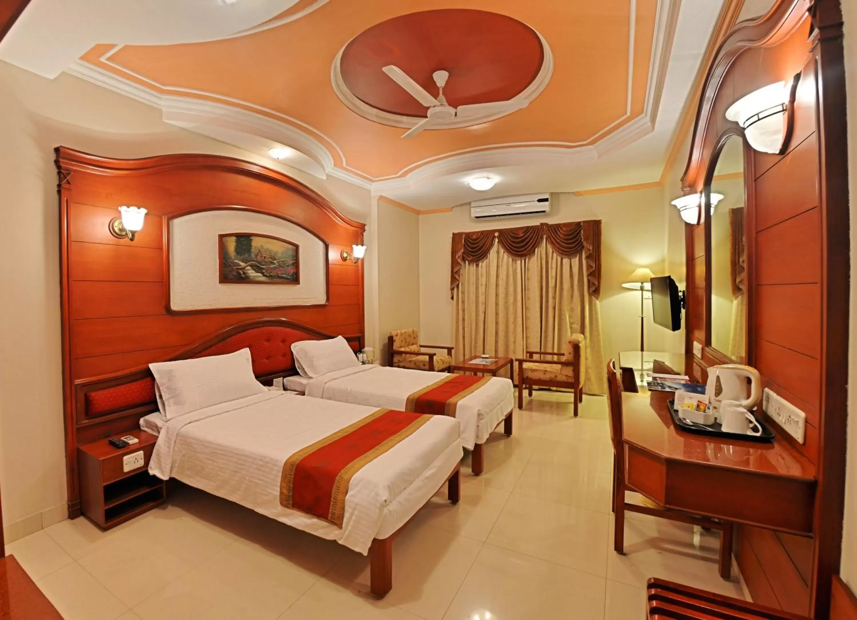 Bed in Hotel Gnanam