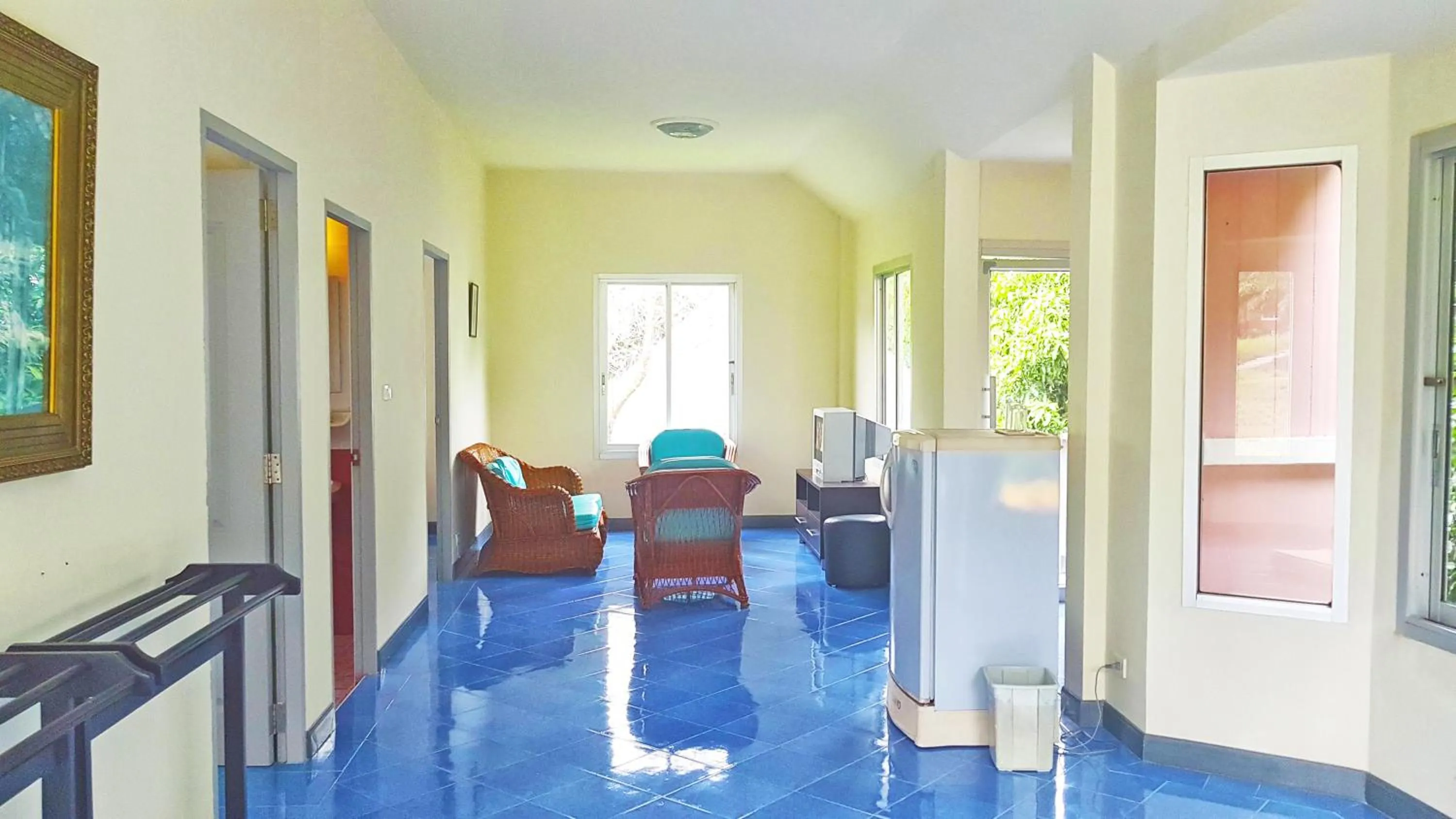 Photo of the whole room in Brookside Valley Resort