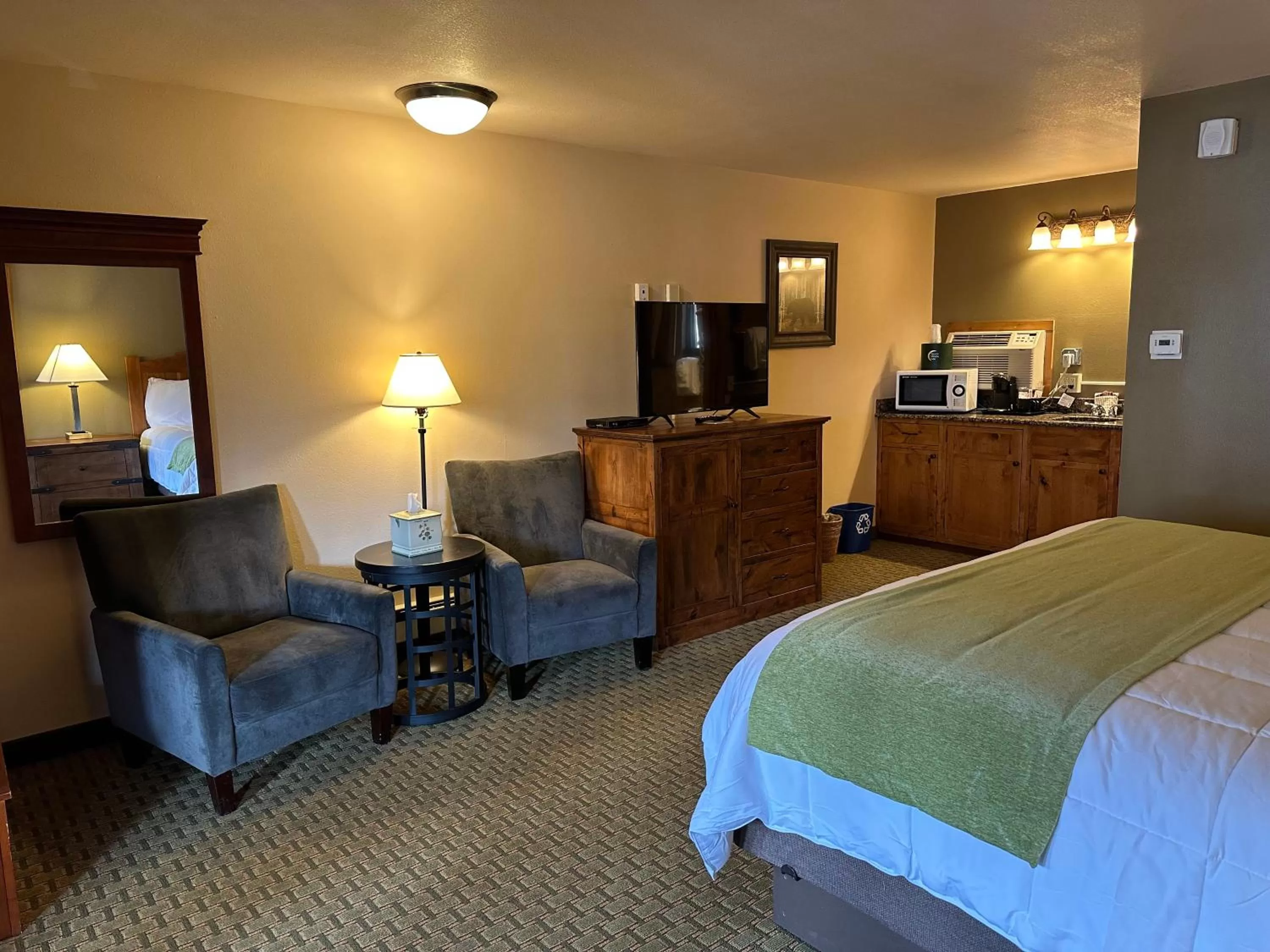 Bed in Silver Moon Inn