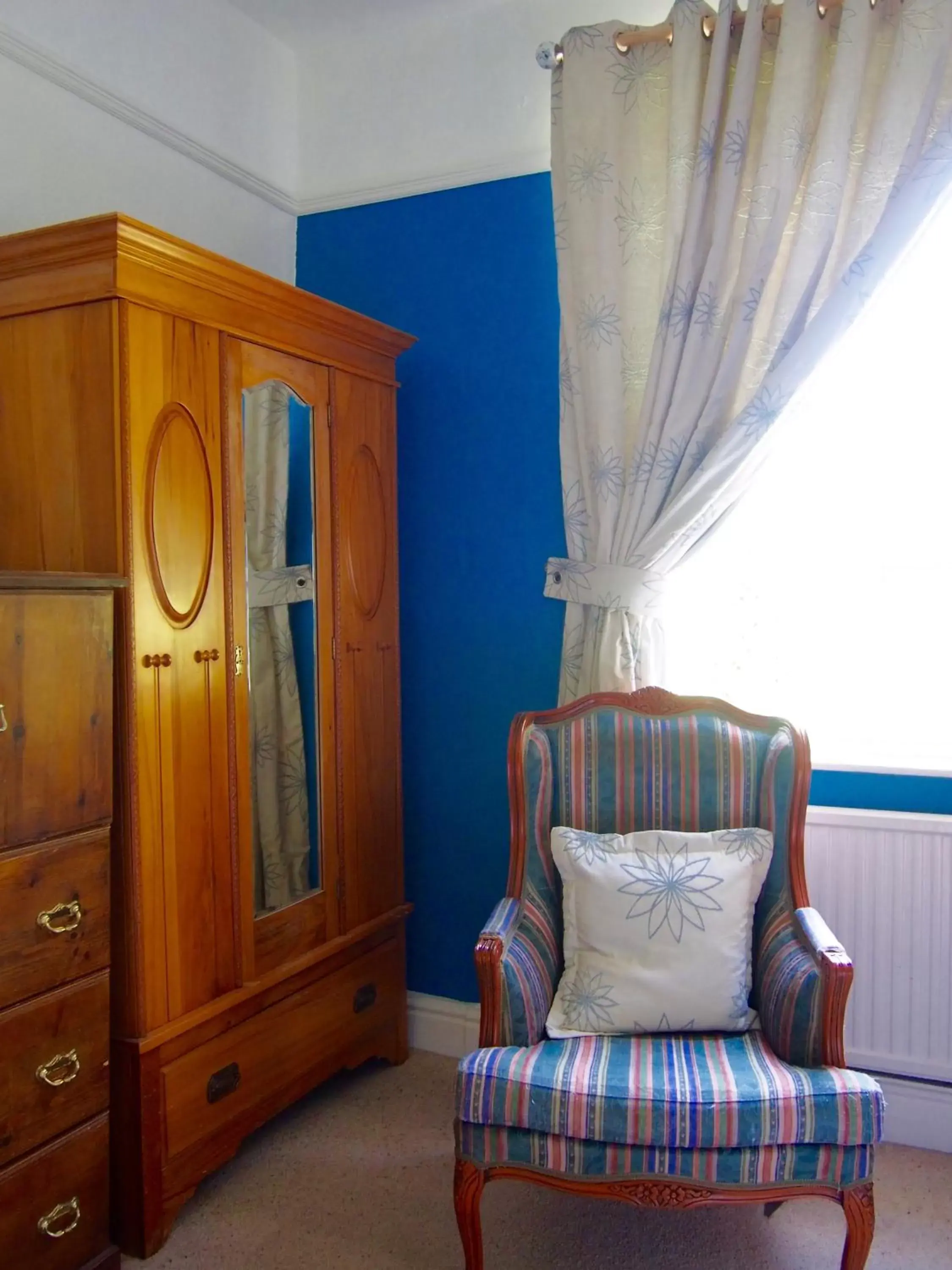 Bedroom, Seating Area in Wrangham House