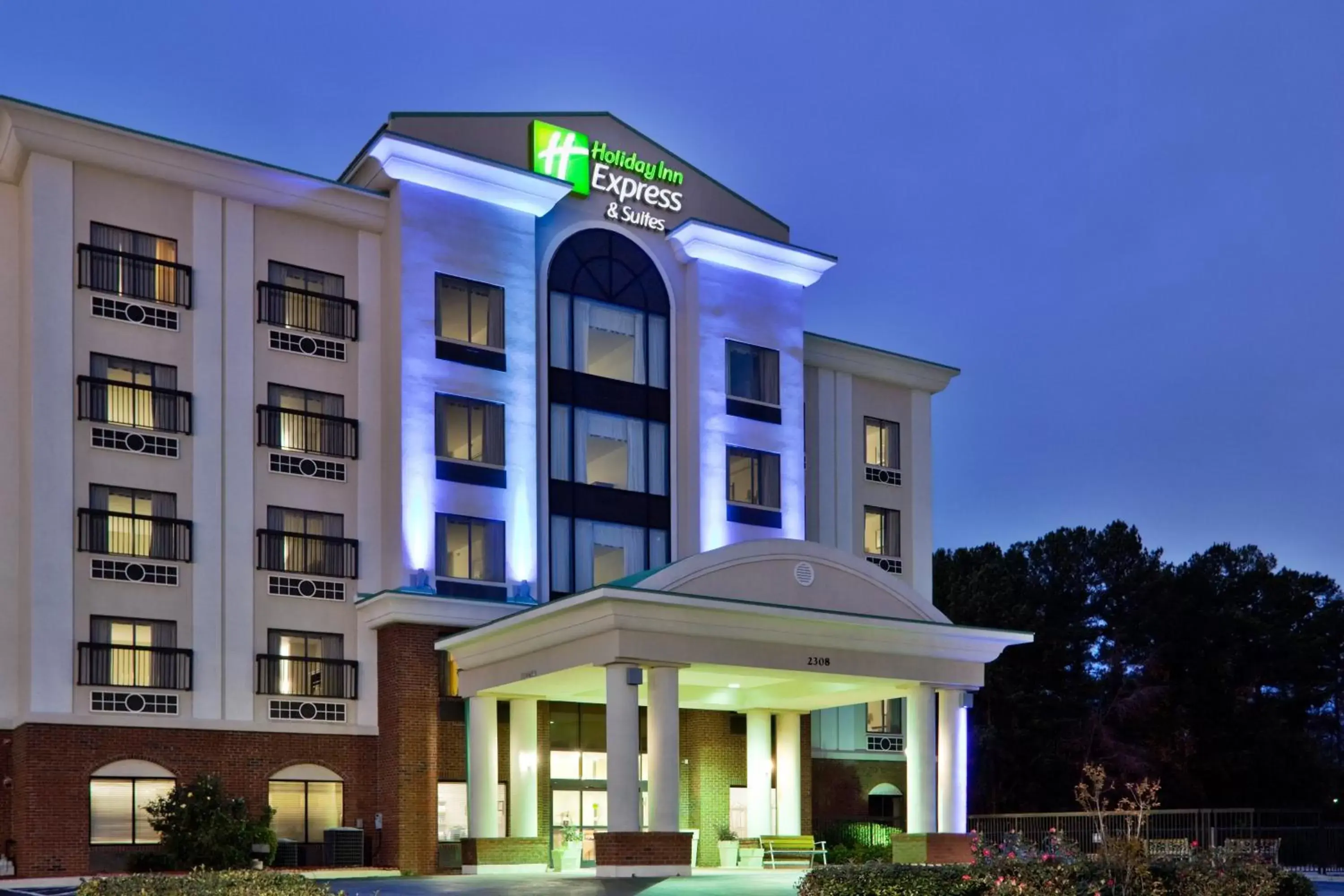 Property Building in Holiday Inn Express Hotel & Suites - Wilson - Downtown, an IHG Hotel