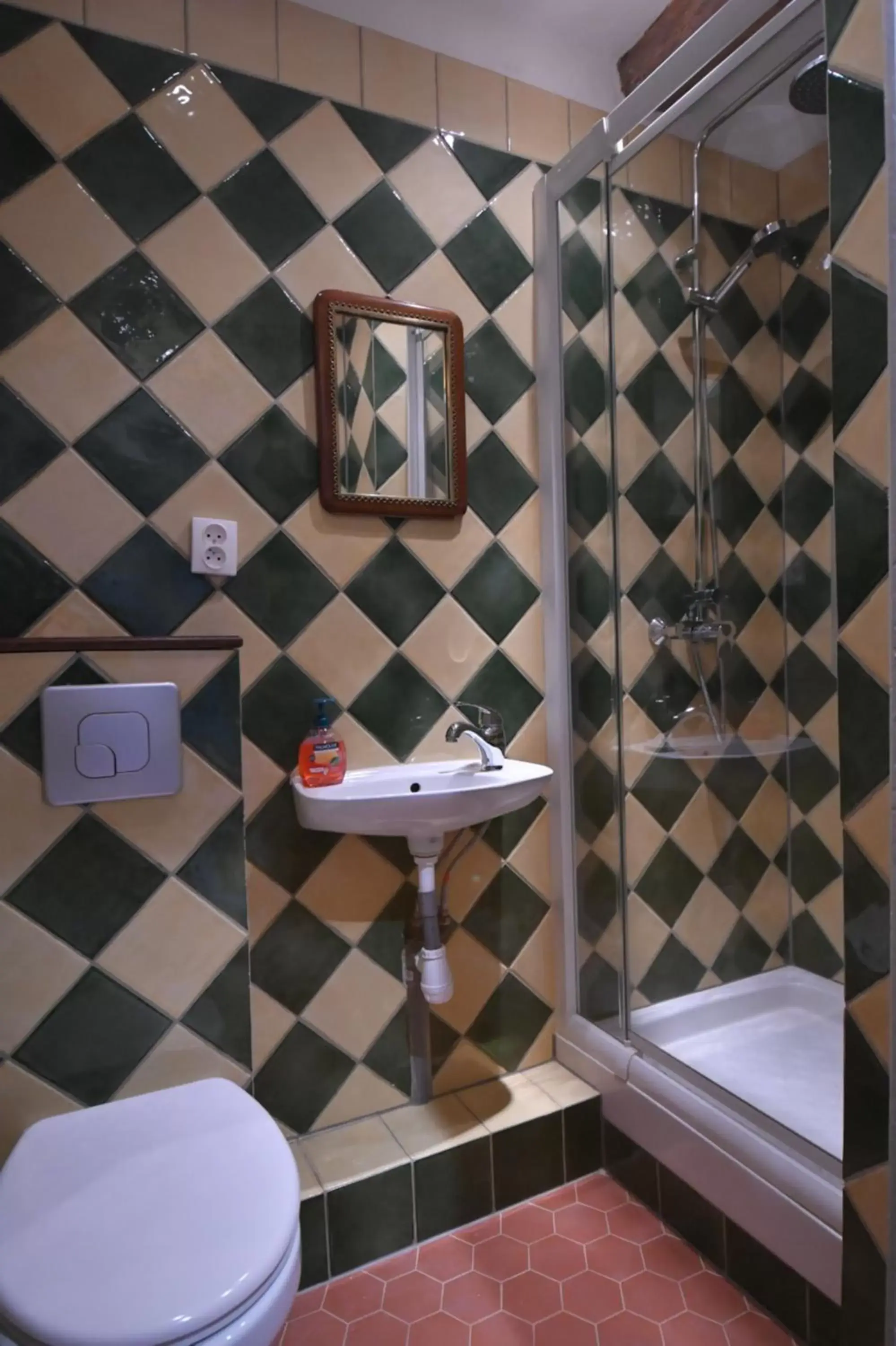 Bathroom in La Cachette du Comte
