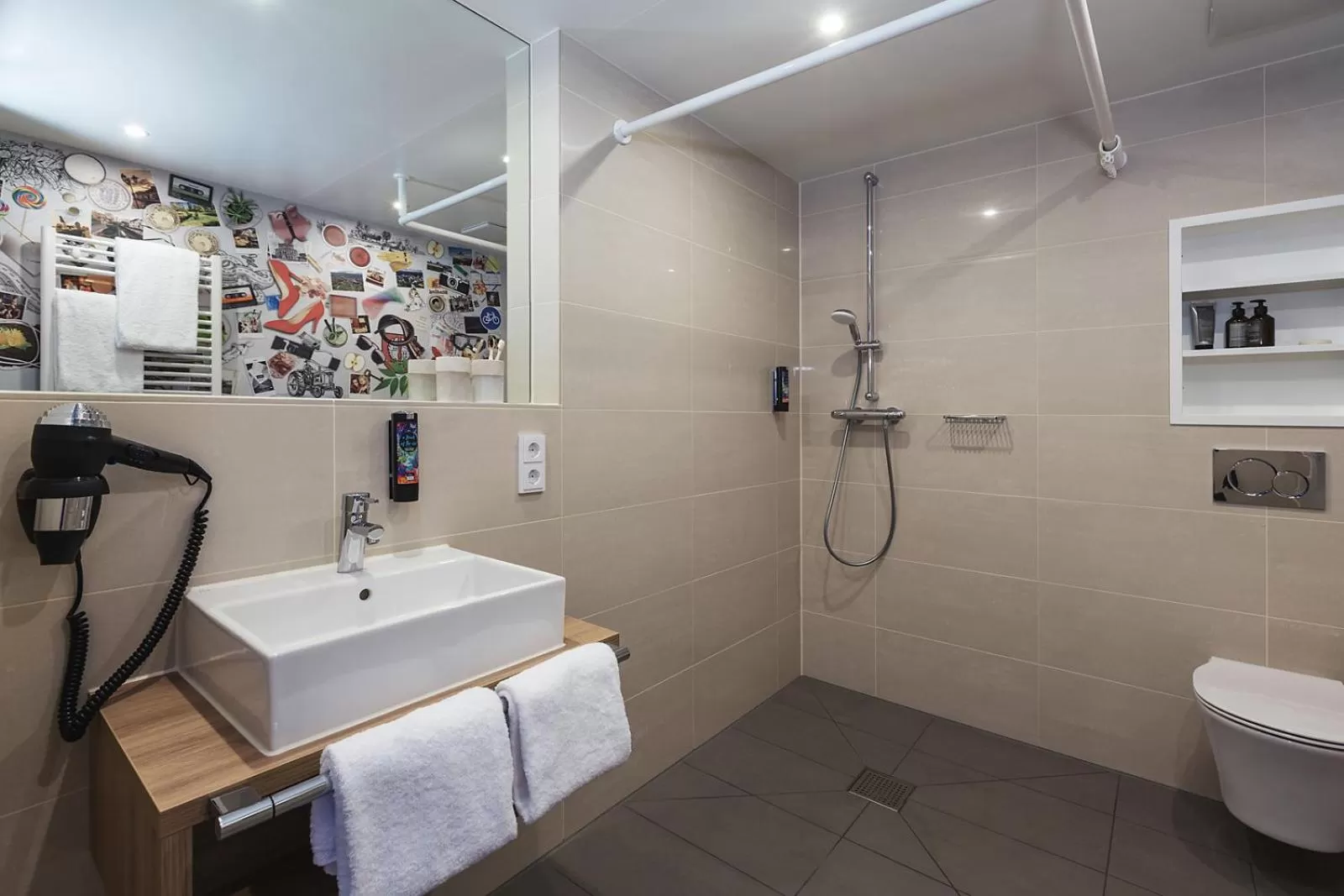 Bathroom in Holiday Inn - the niu, Belt Frankfurt Eschborn by IHG