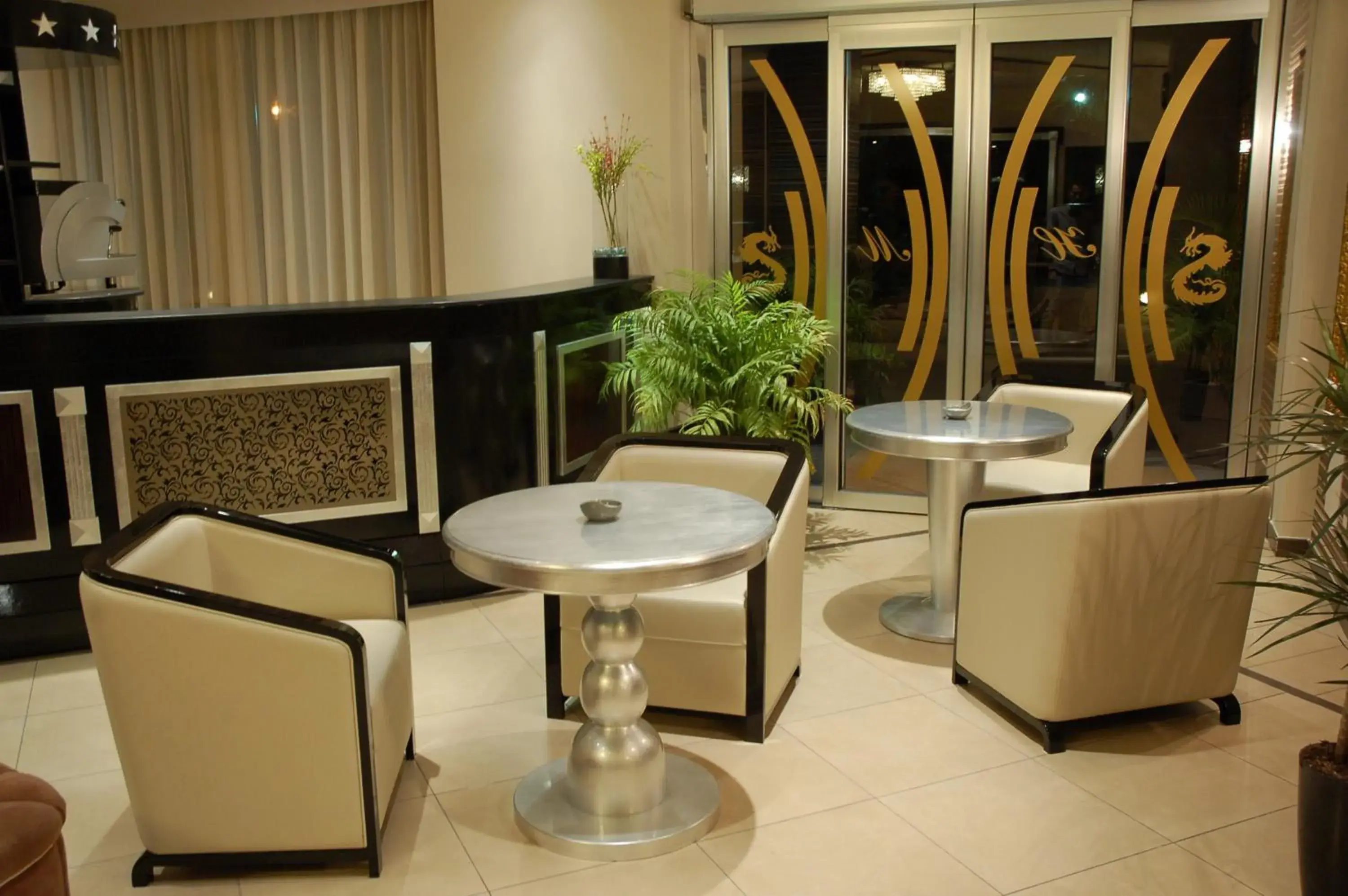 Lounge or bar in Hotel Milazzo Lounge or bar in Hotel Milazzo