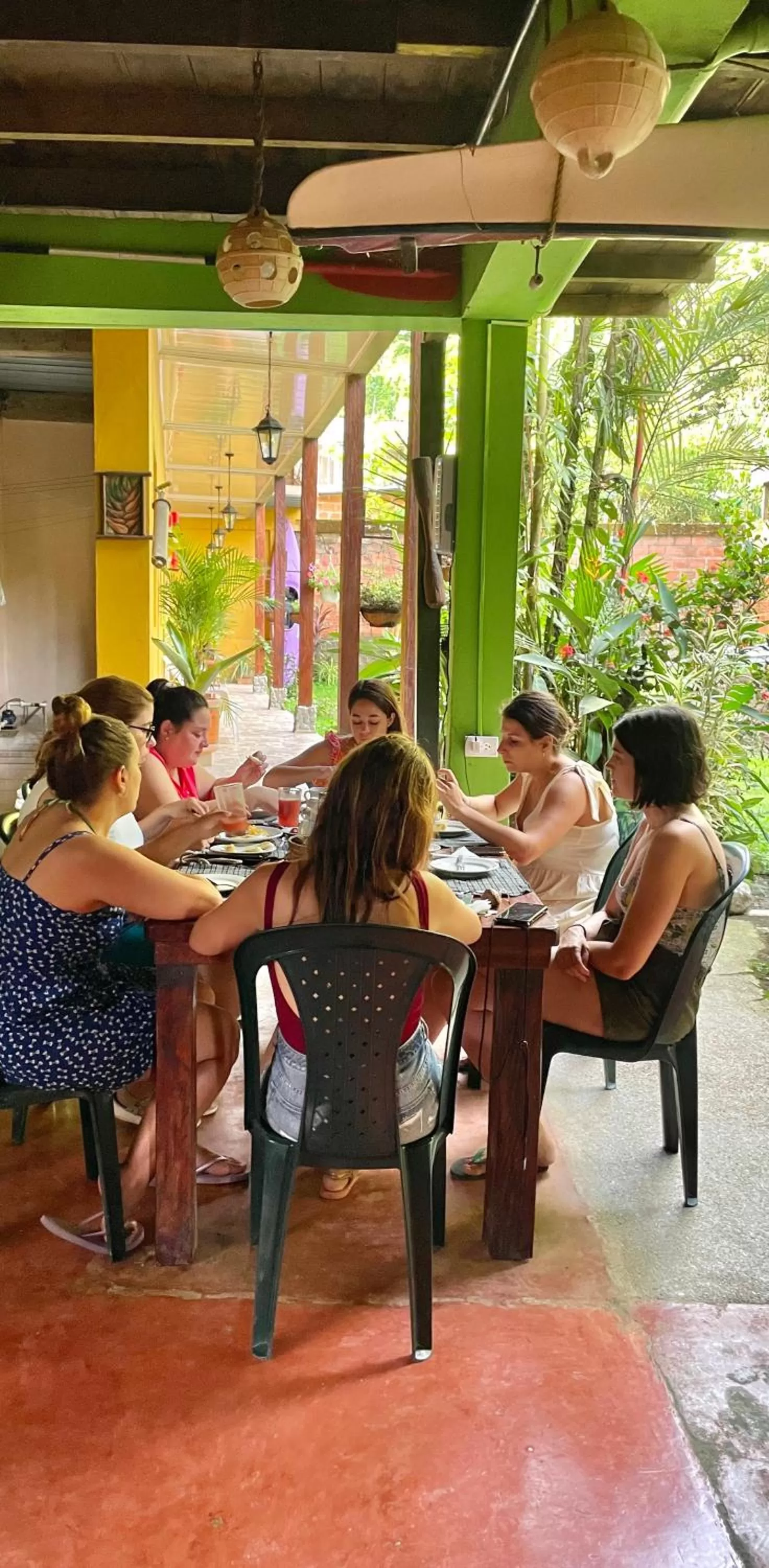 Restaurant/places to eat in Posada Turística Rocas De Cabo Marzo
