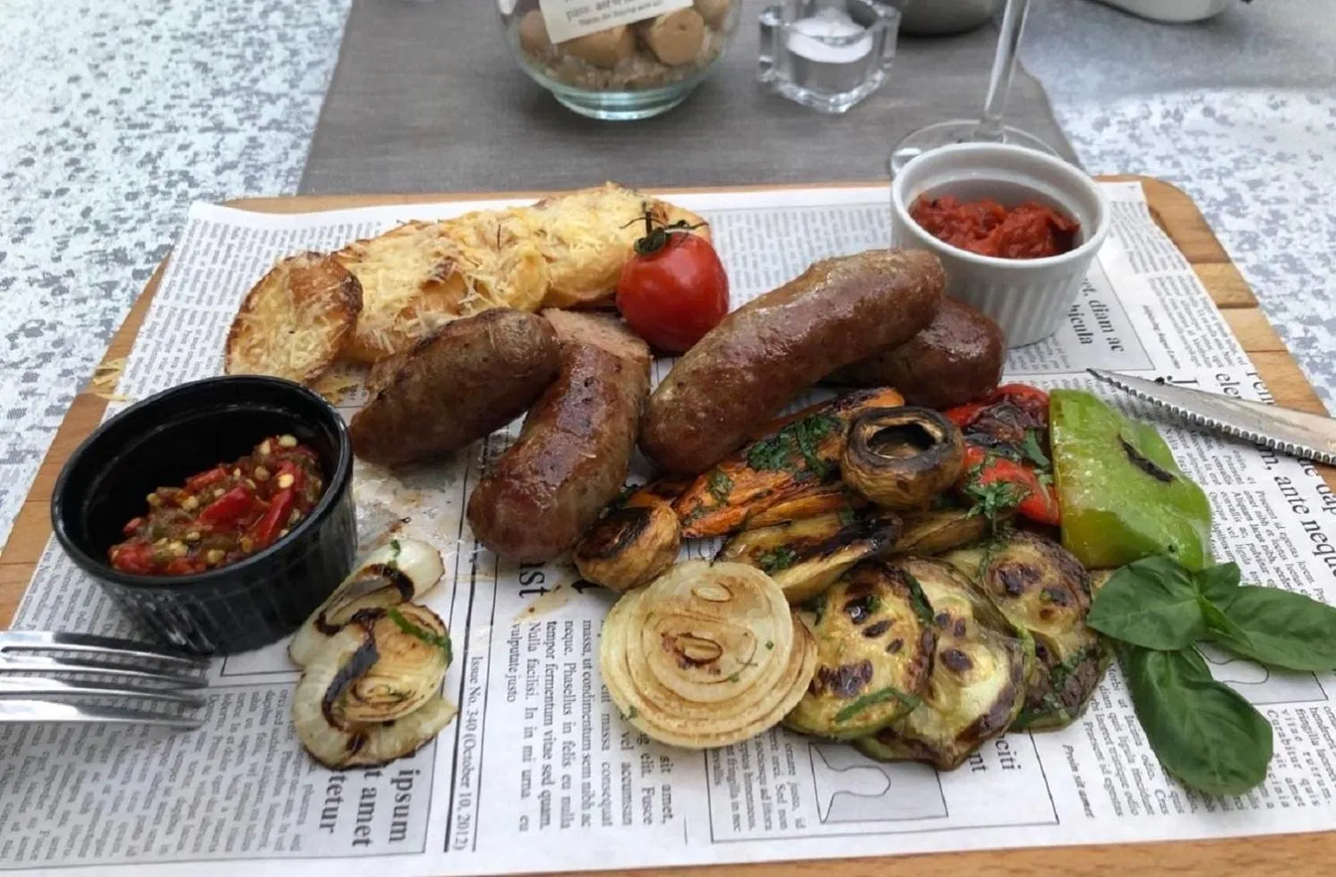 Food in All Seasons Residence Design Hotel - Free parking