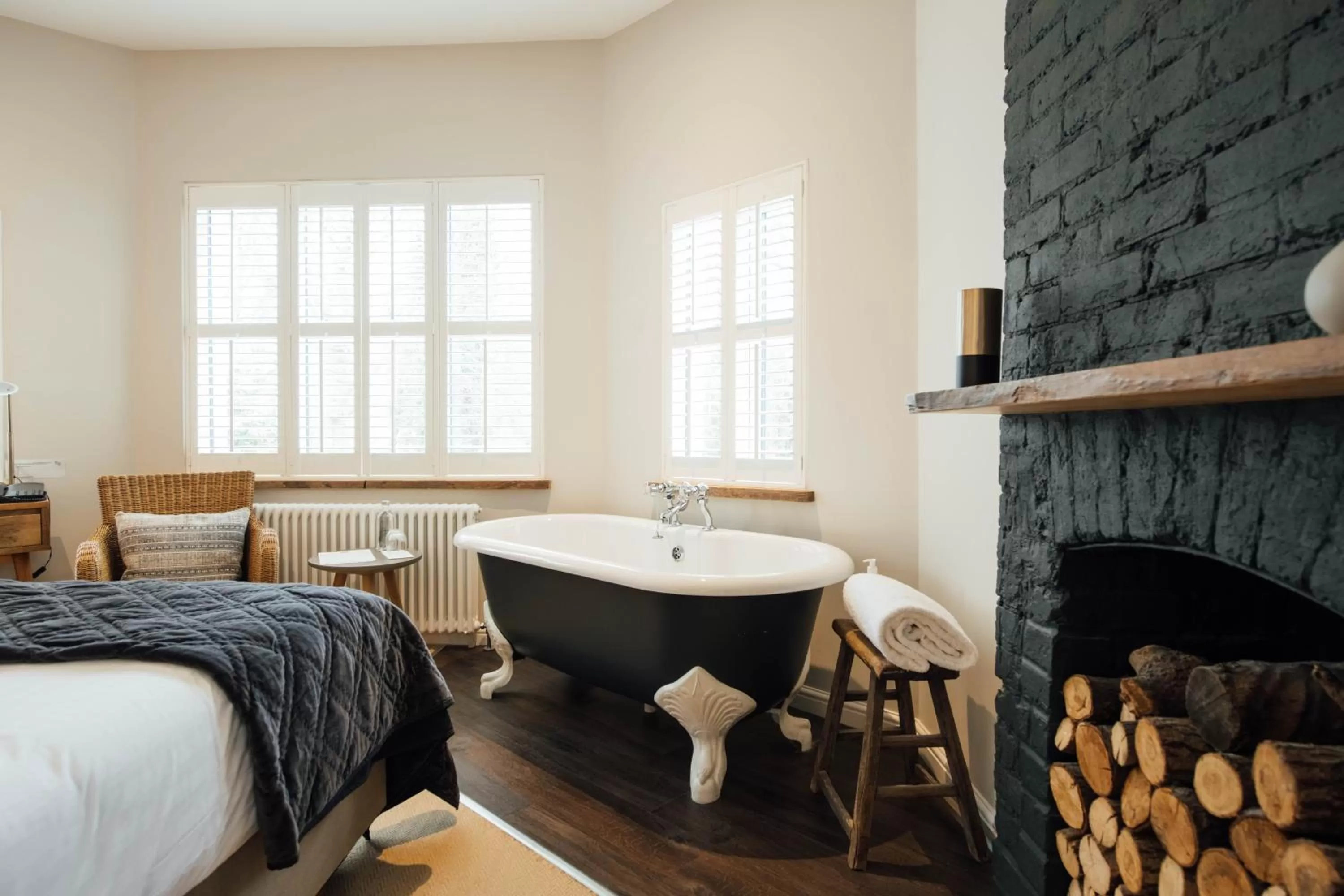 Bath, Bed in The Fox at Willian