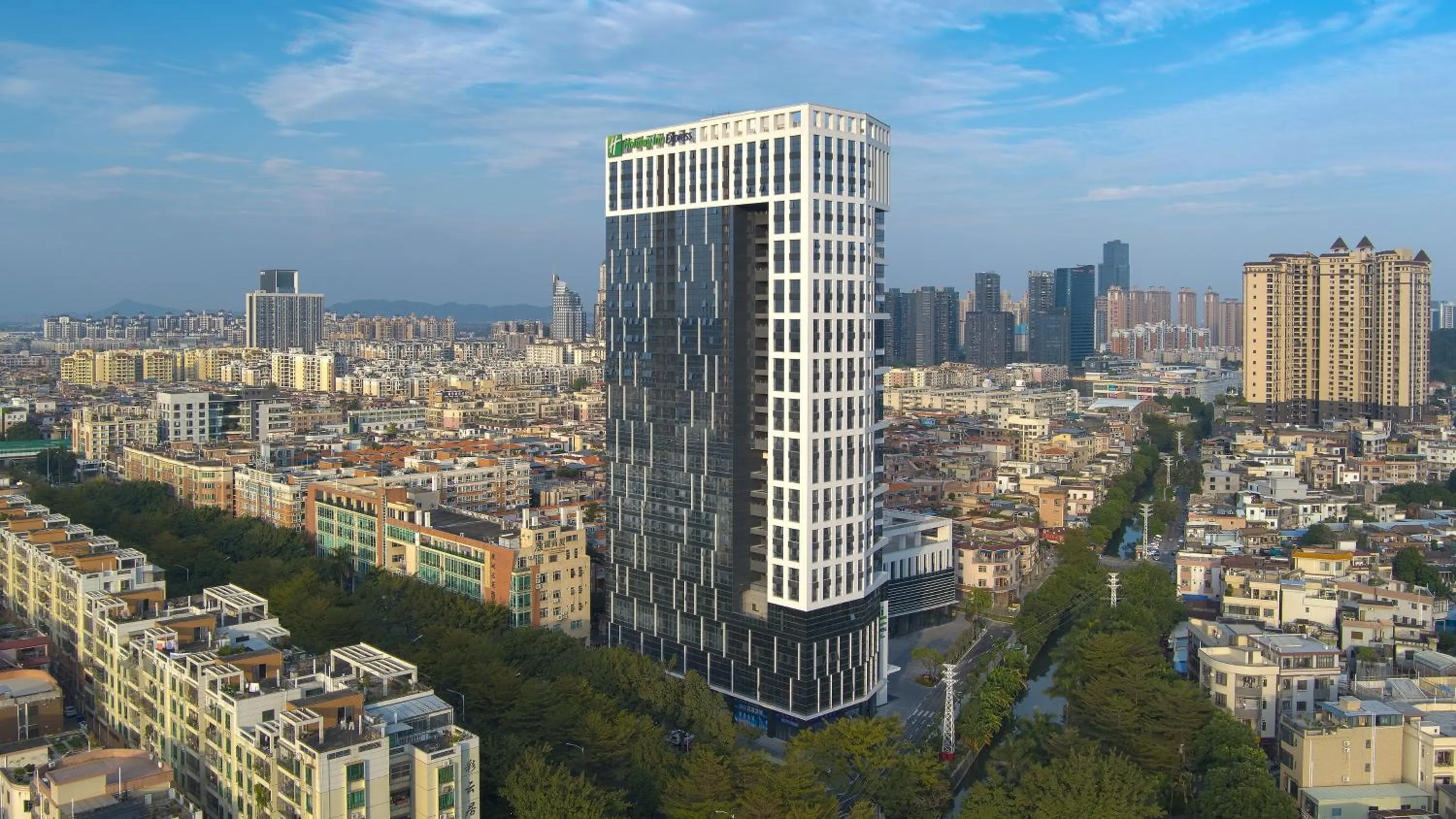 Property building in Holiday Inn Express Shunde Daliang by IHG