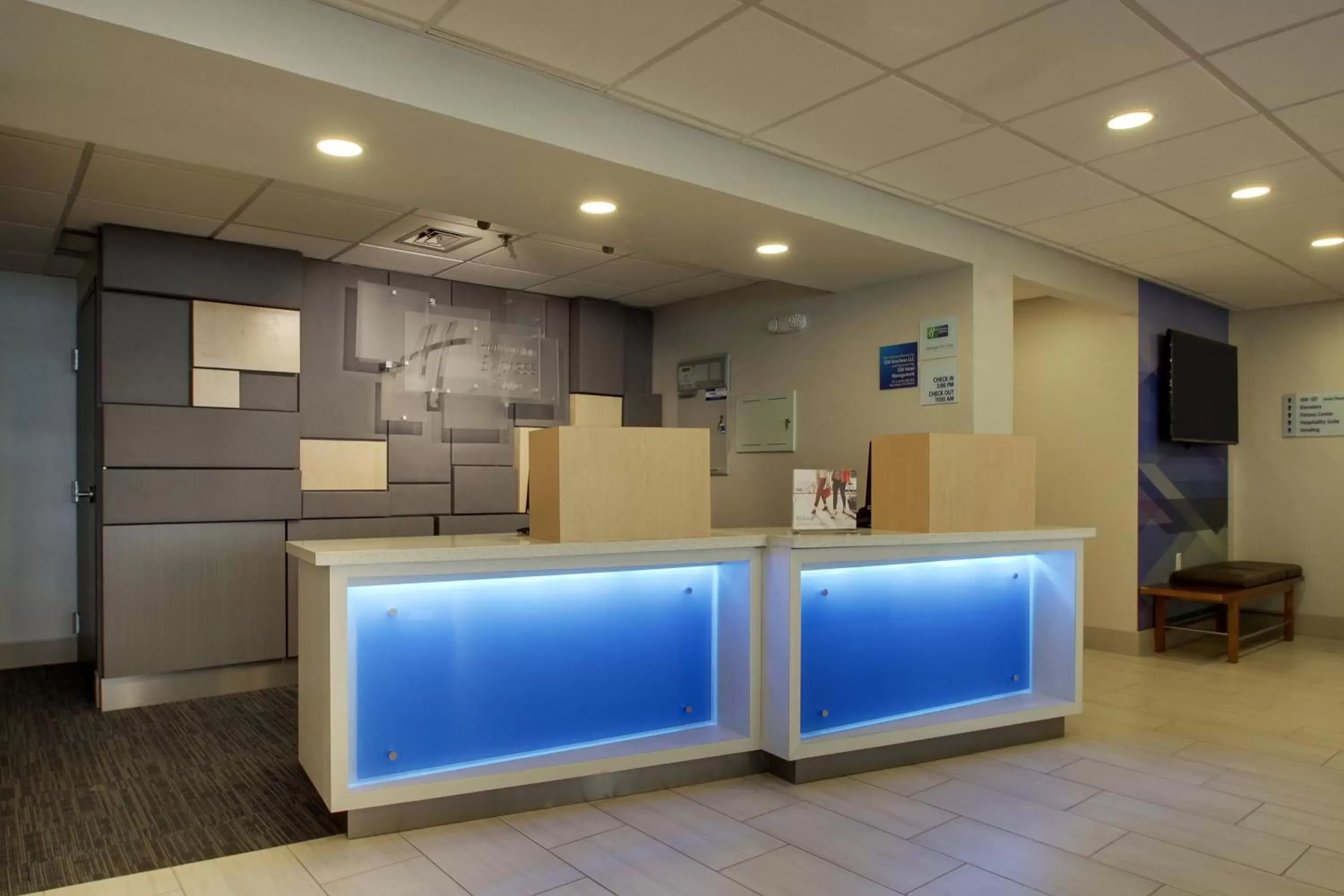 Property building, Lobby/Reception in Holiday Inn Express Voorhees/ Mt. Laurel, an IHG Hotel