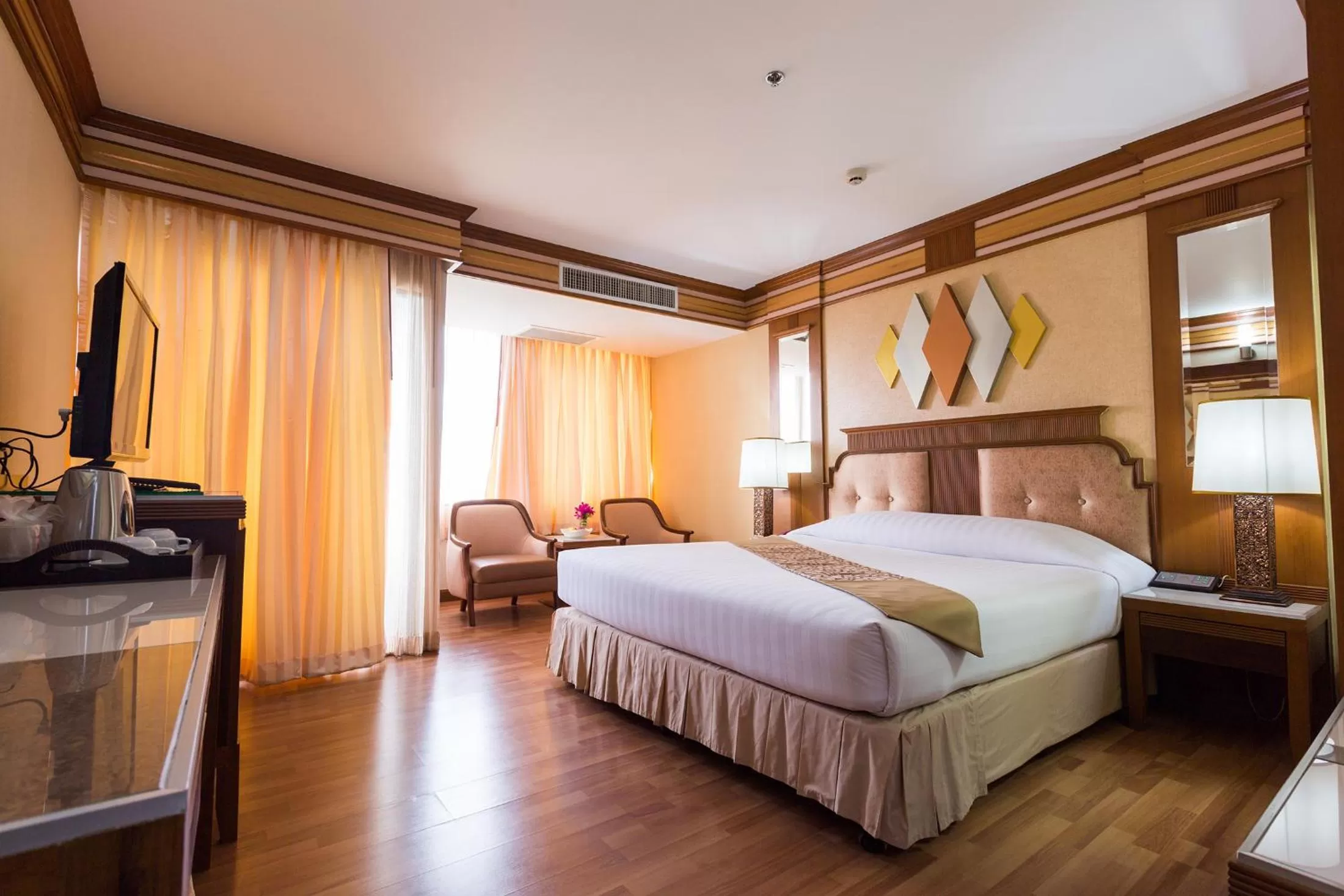 Bedroom, Bed in Asia Airport Hotel