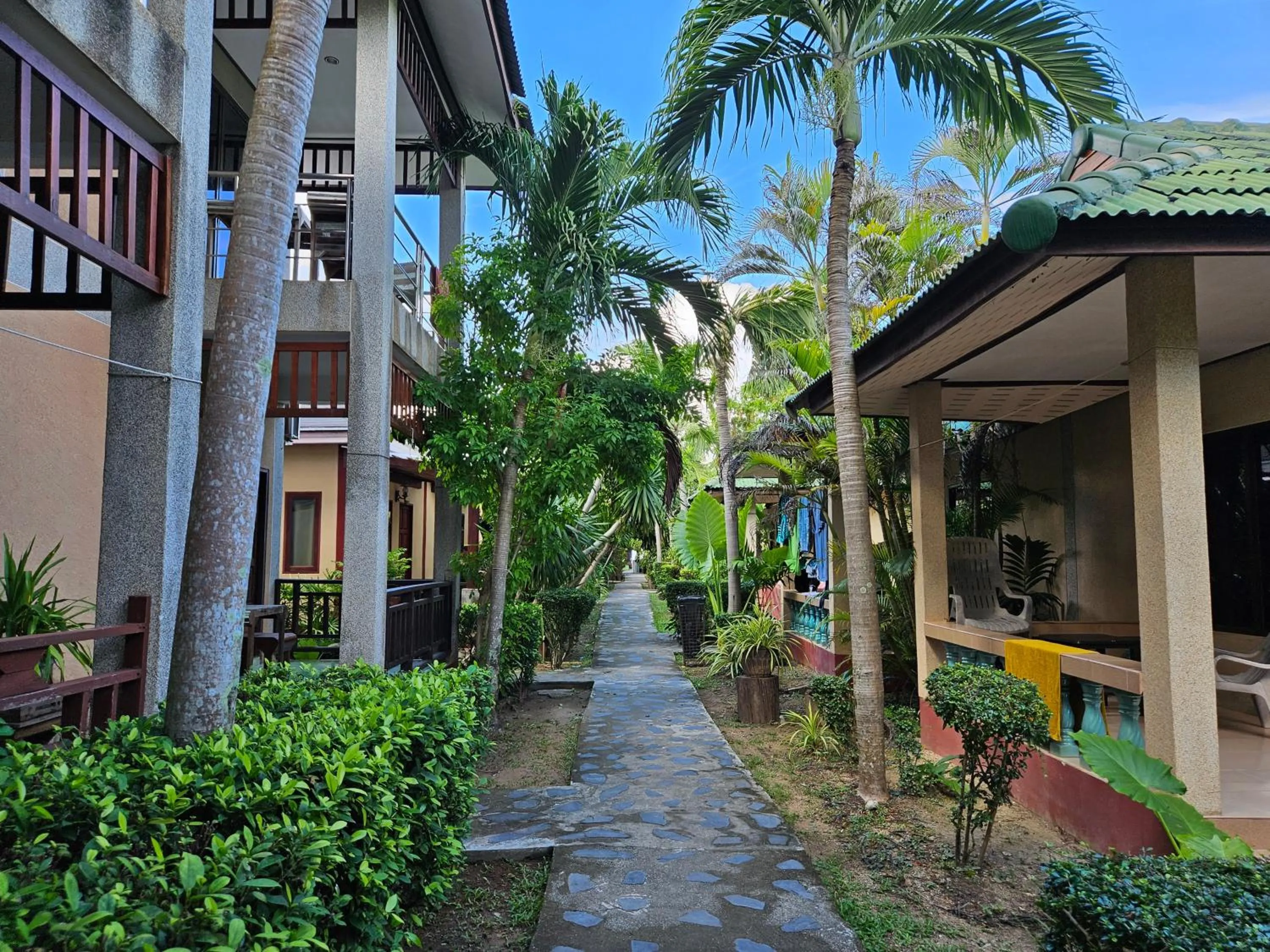 Property building in Lanta Riviera Beach Resort