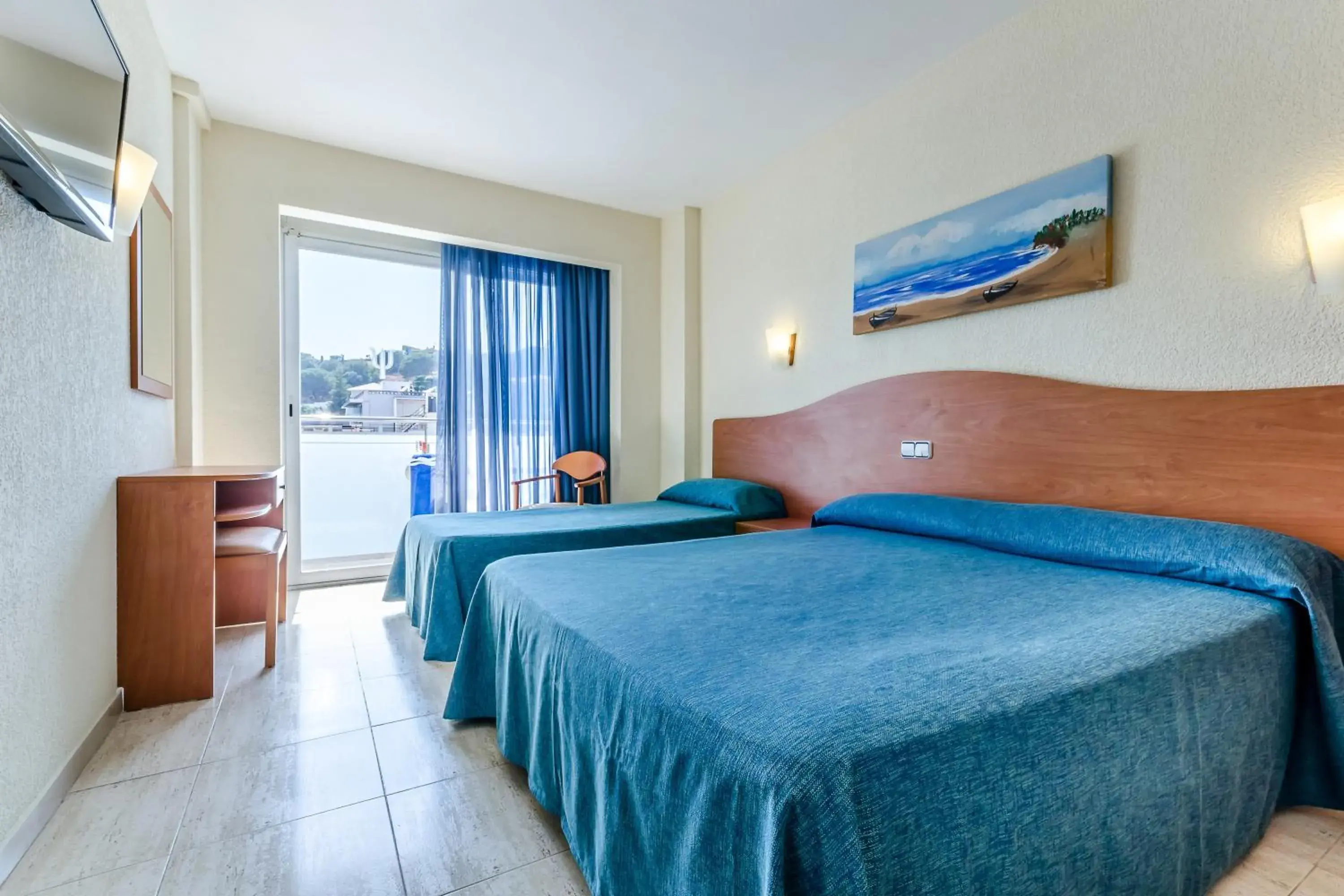 Bedroom, Bed in Hotel Mar Blau