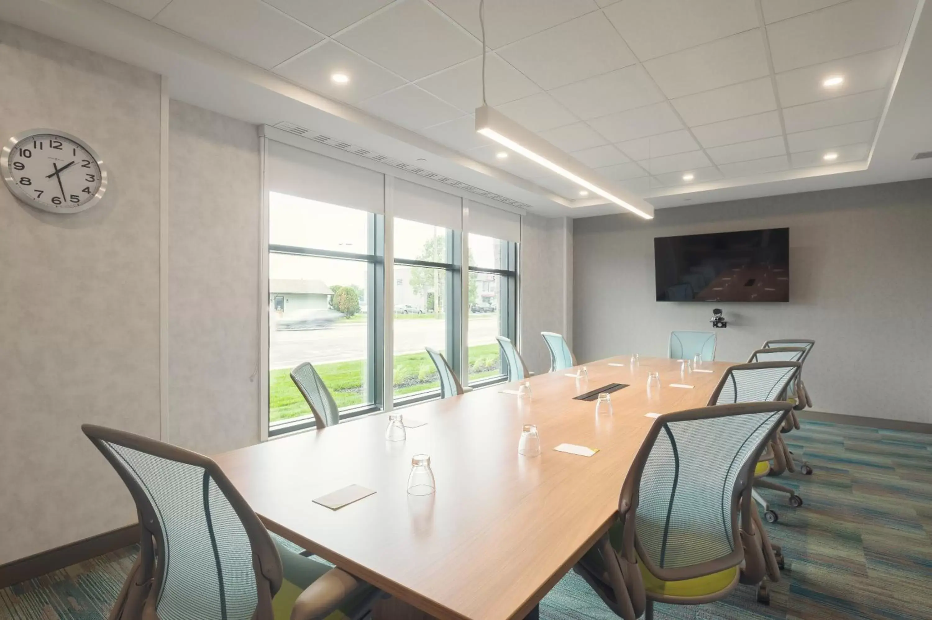 Meeting/conference room in Home2 Suites By Hilton Quebec City