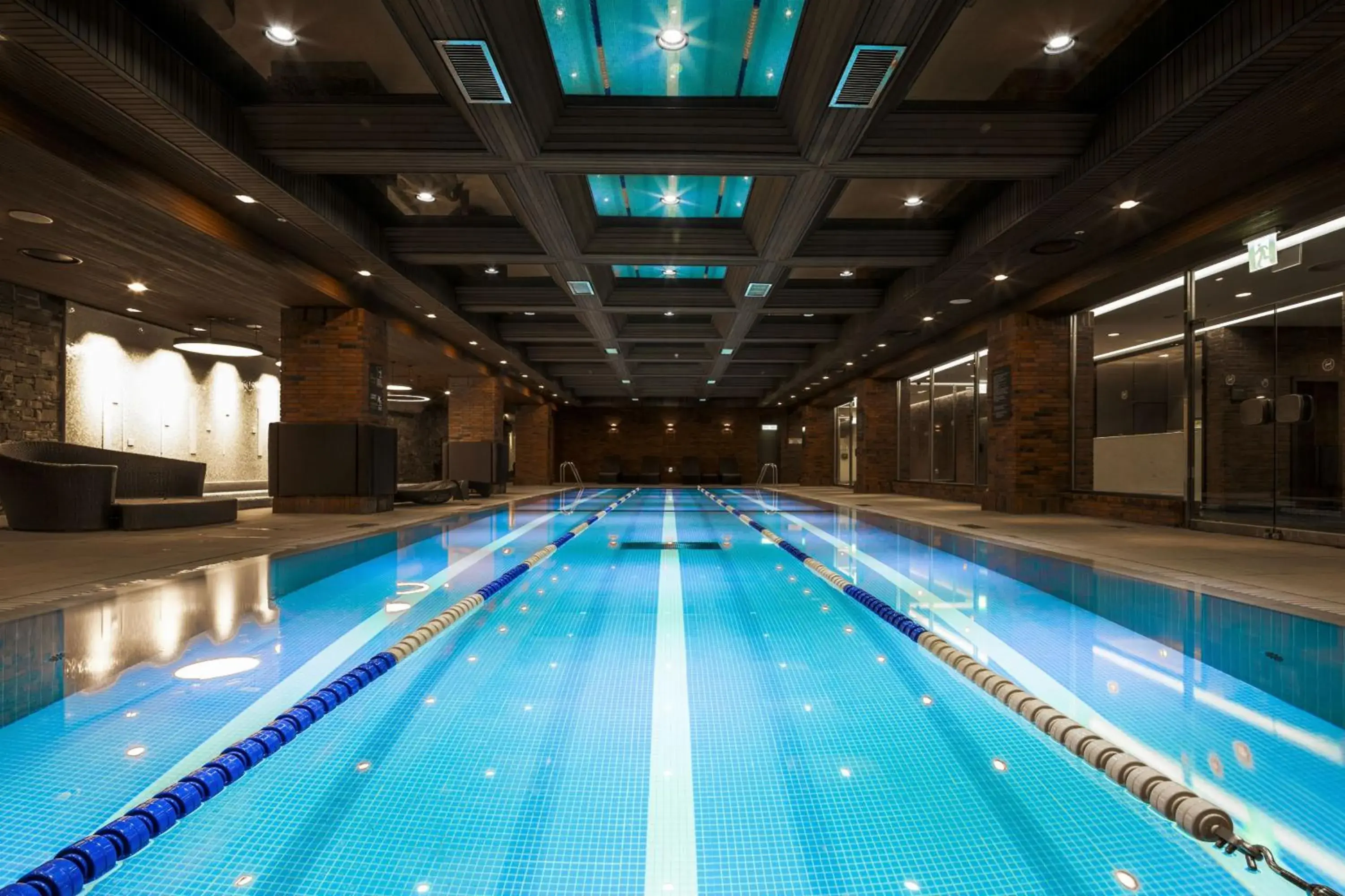 Swimming Pool in Grand Walkerhill Seoul