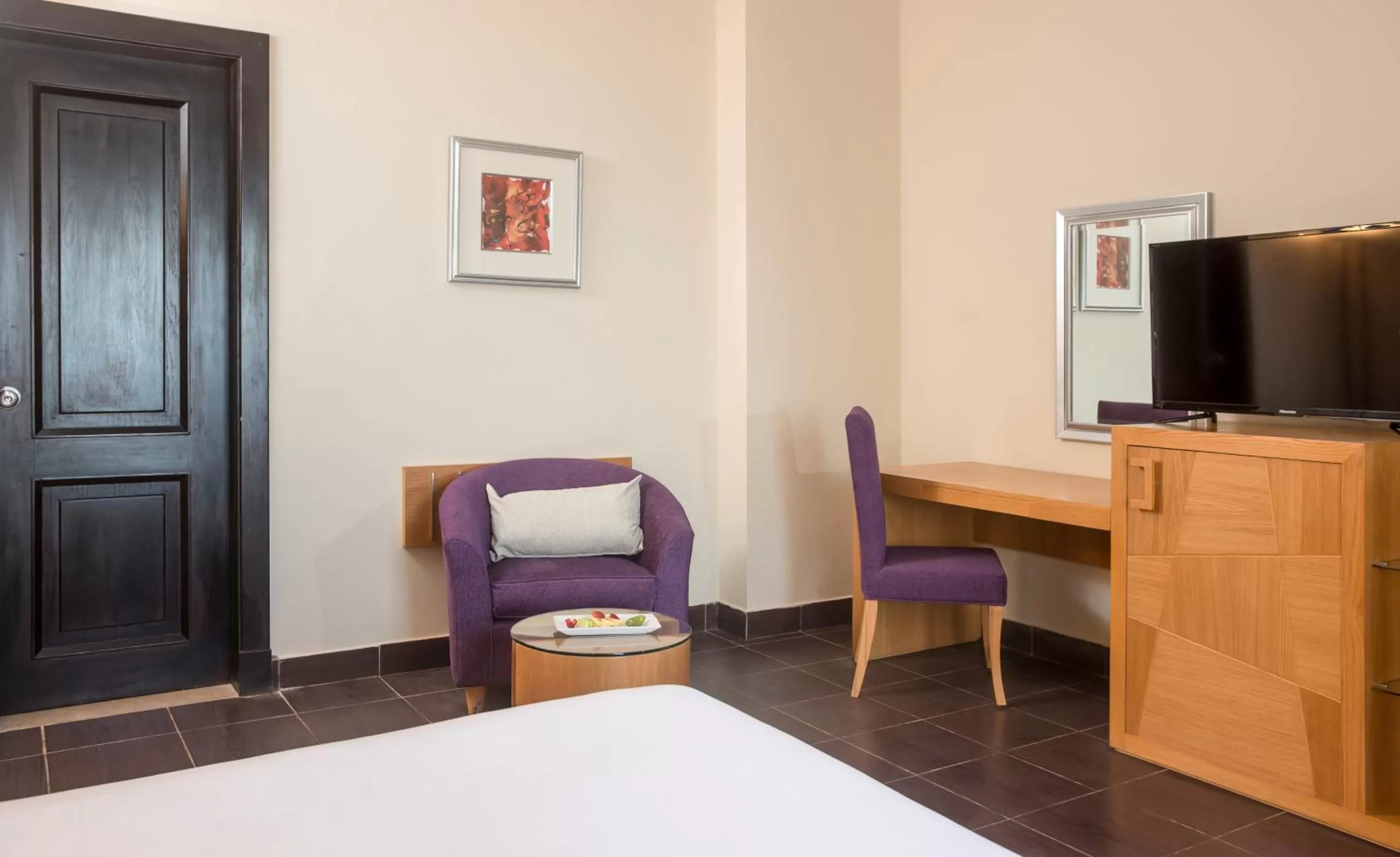 Photo of the whole room in Porto El Jabal Hotel