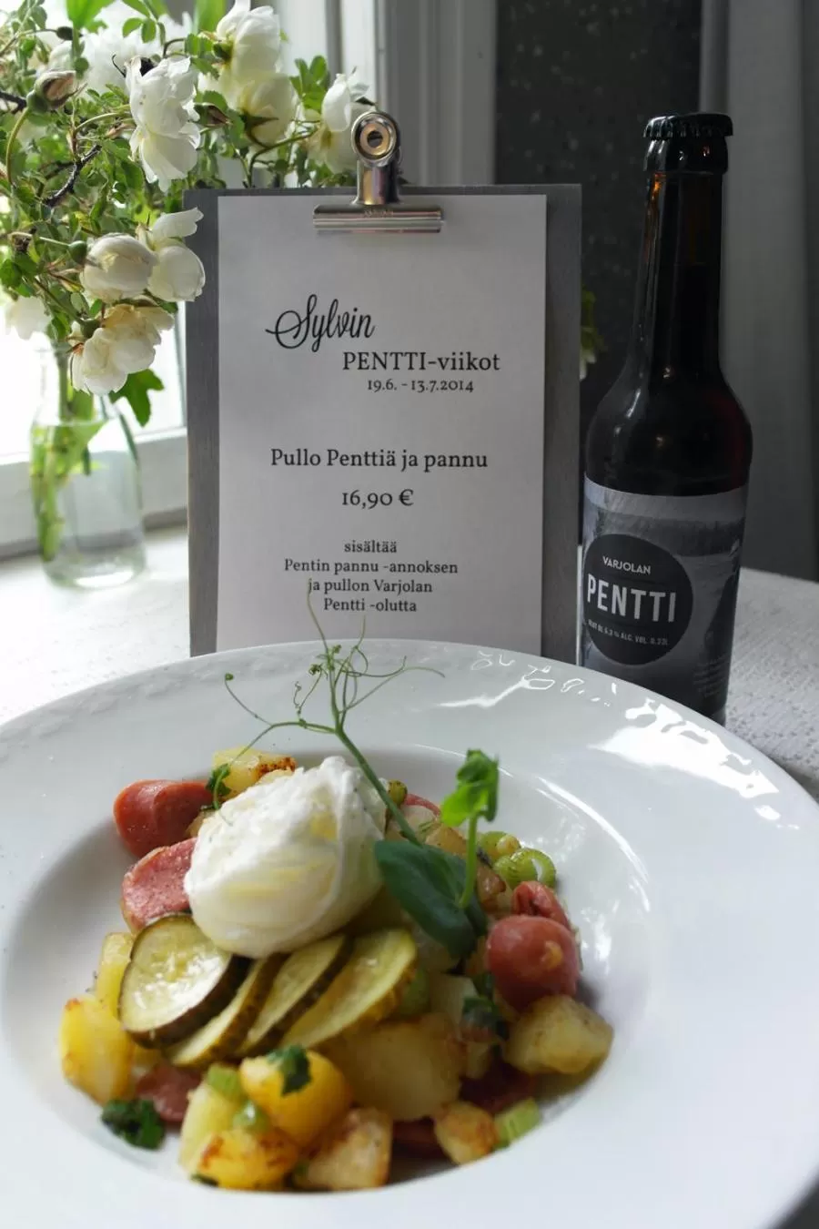 Restaurant/places to eat in Varjola Holiday Center