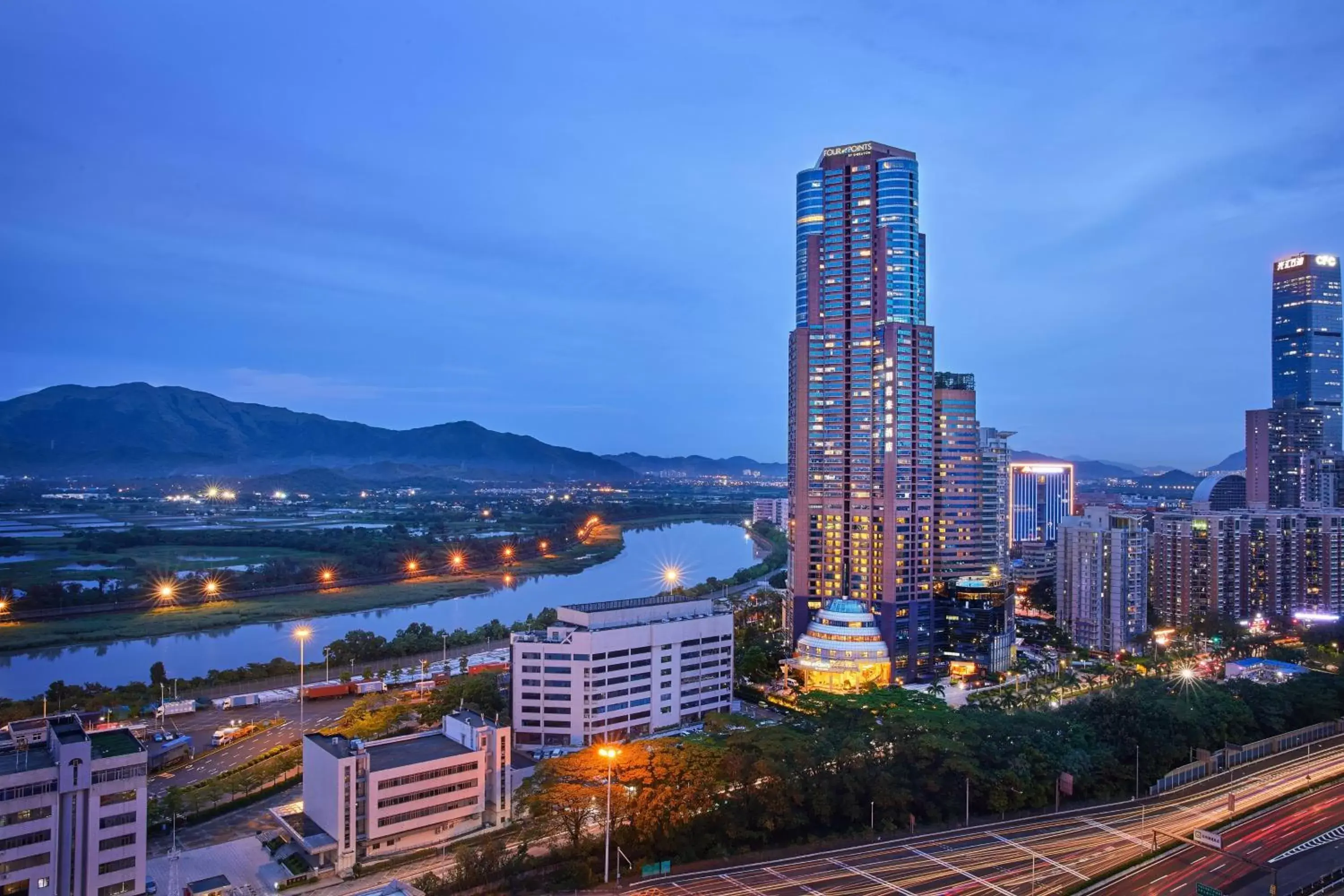 Property building in Four Points by Sheraton Shenzhen