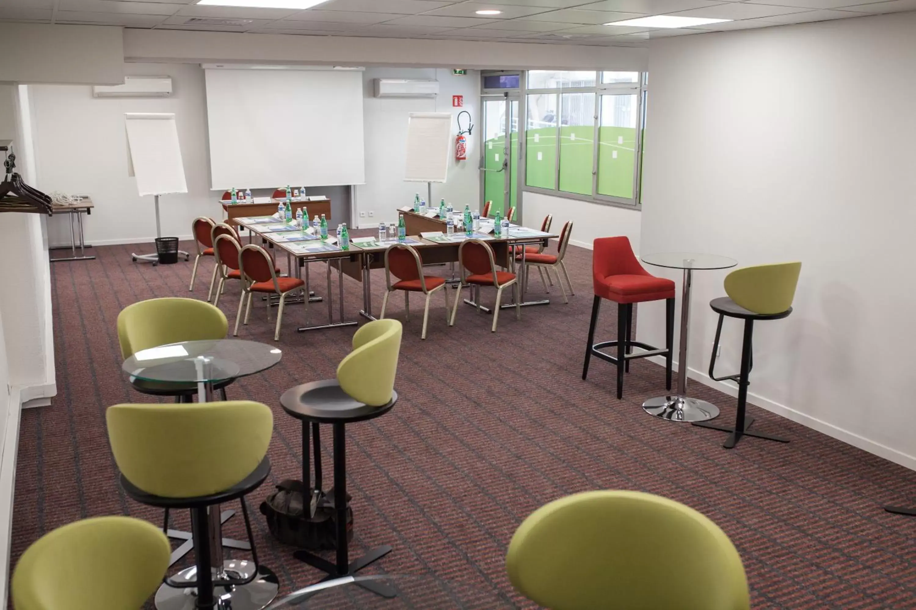 Meeting/conference room, Restaurant/Places to Eat in Holiday Inn Express Amiens, an IHG Hotel