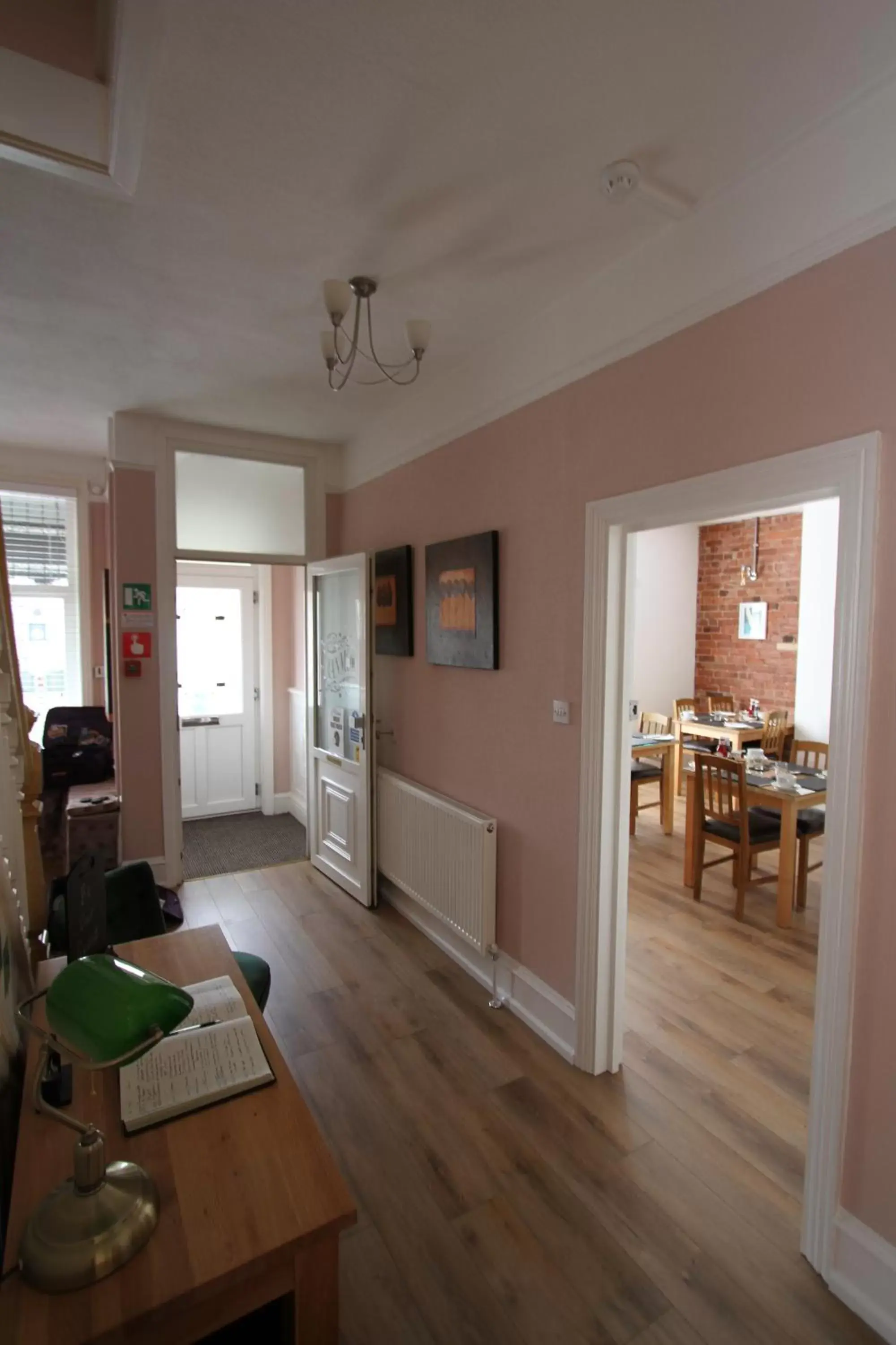 Property building, Dining Area in Cranmore Bed & Breakfast
