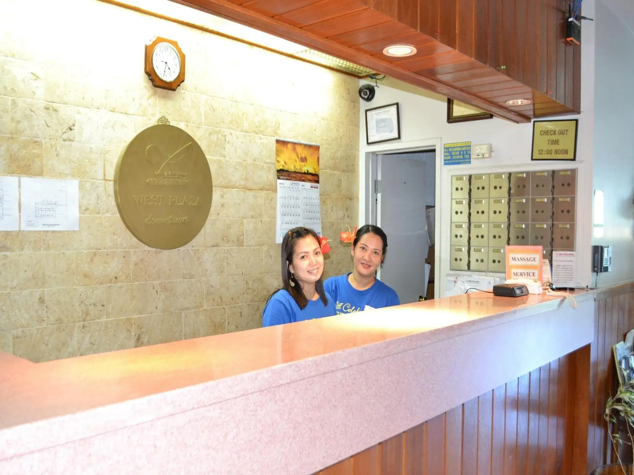 Lobby or reception in West Plaza Downtown Lobby or reception in West Plaza Downtown