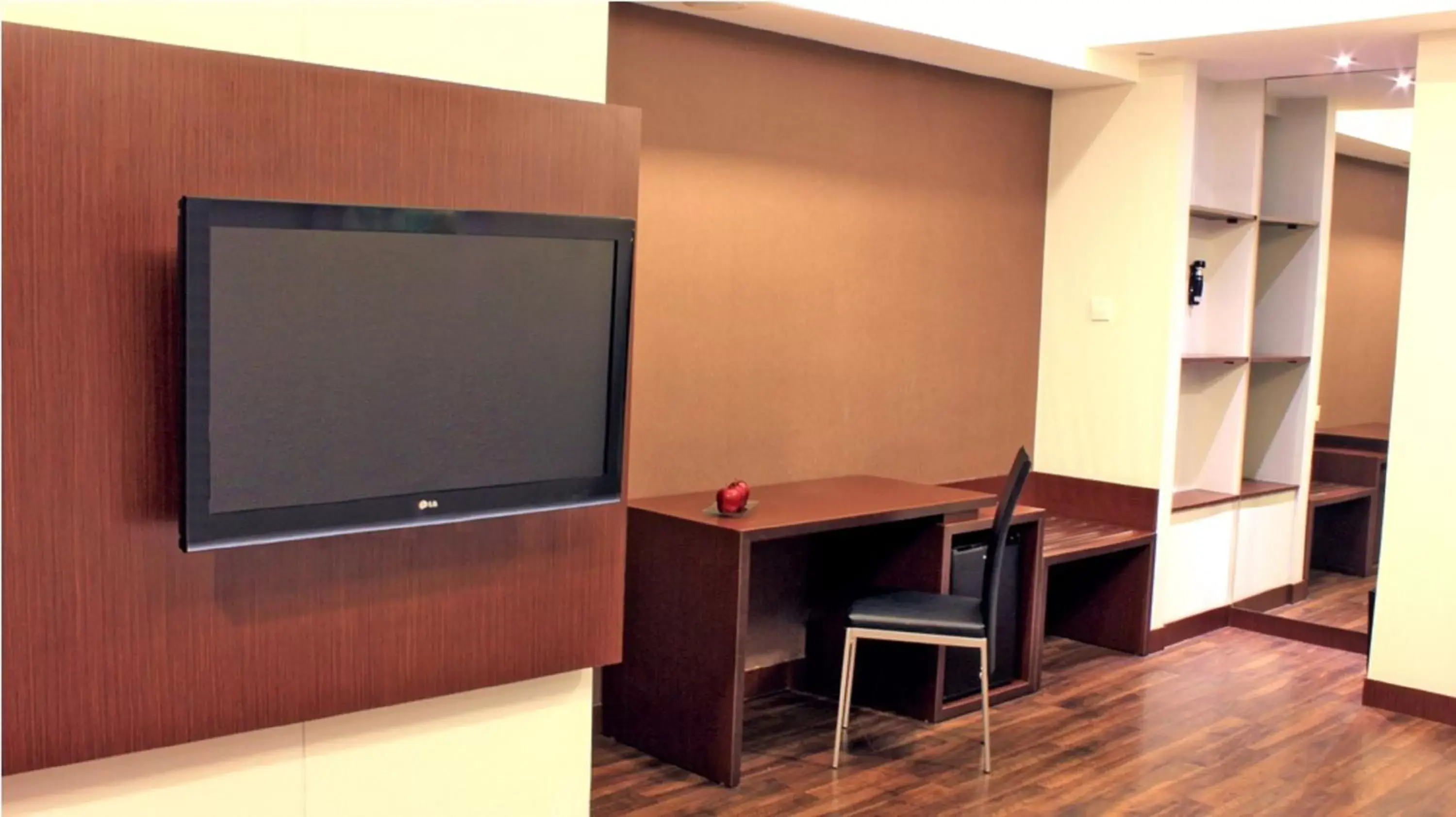 TV and multimedia, TV/Entertainment Center in ASTON Pluit Hotel & Residence