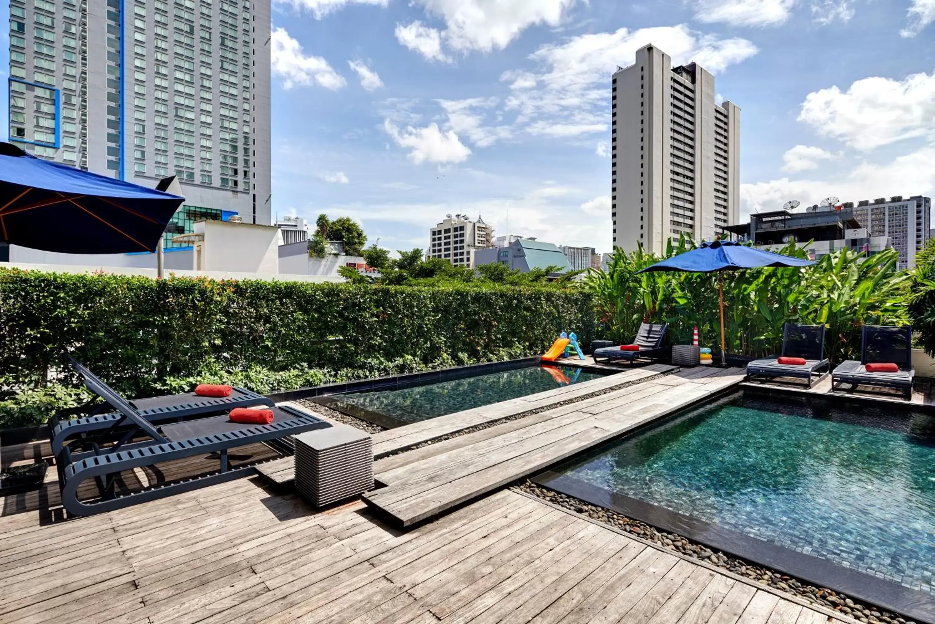 Swimming Pool in Fraser Suites Sukhumvit Bangkok - SHA Extra Plus