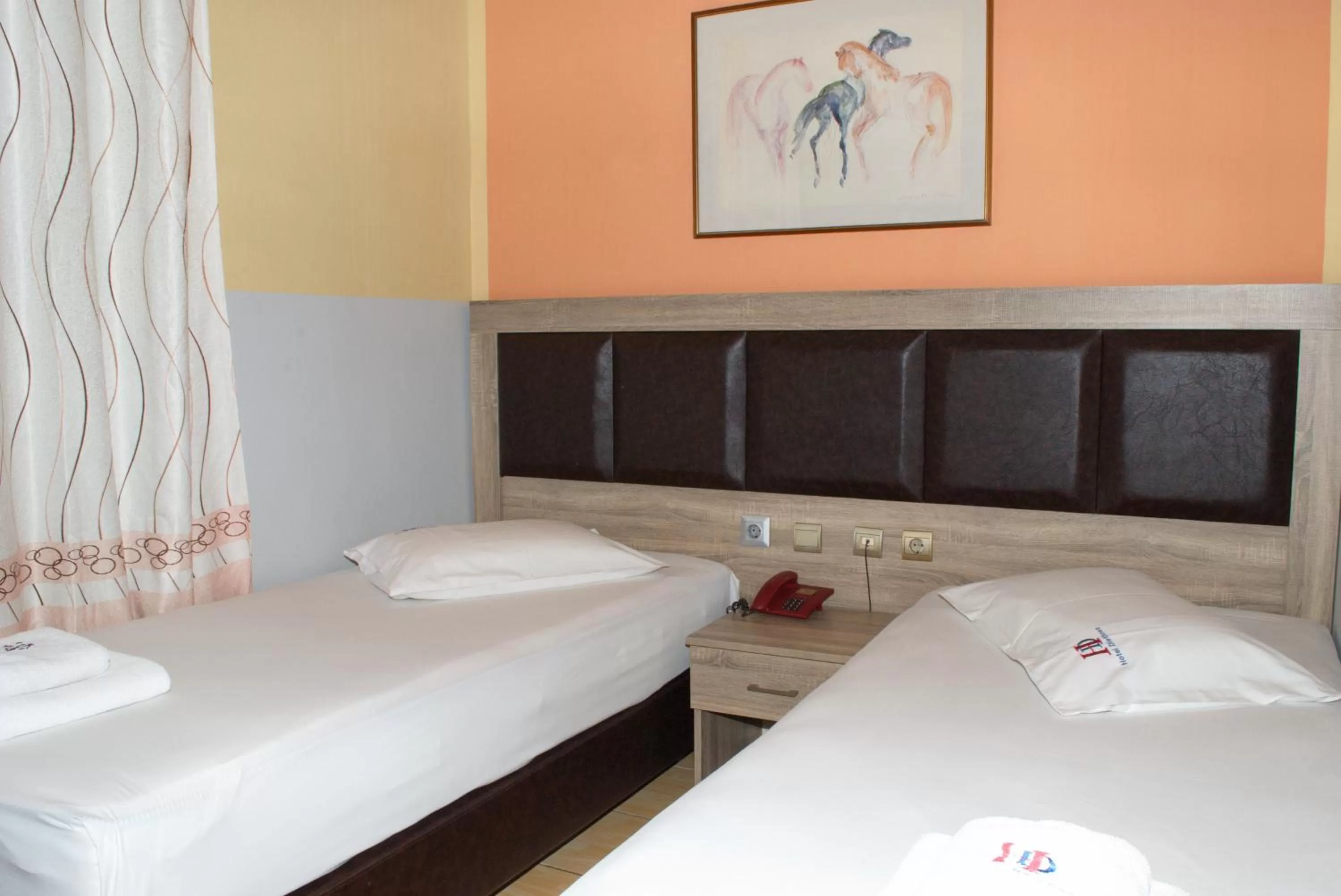 Bed in Diethnes Hotel