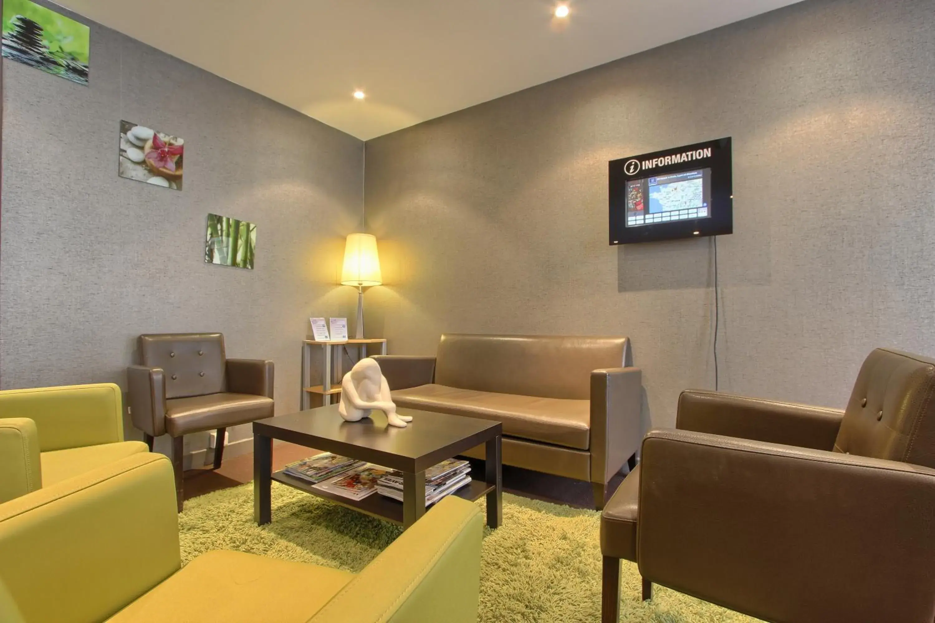 Lobby or reception, Seating Area in Timhotel Nation