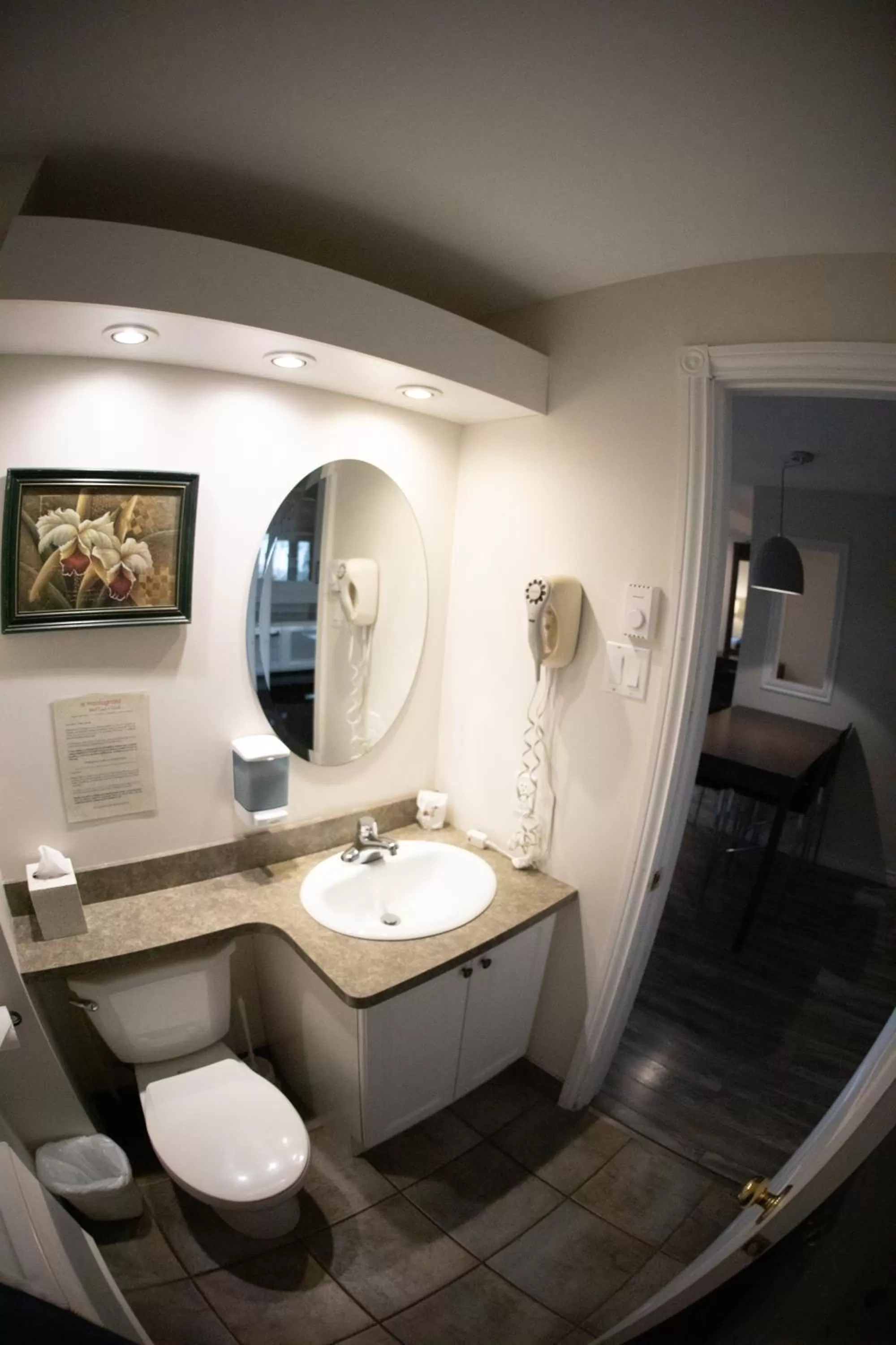 Bathroom in Le Montagnard, Auberge Hôtel & Chalets