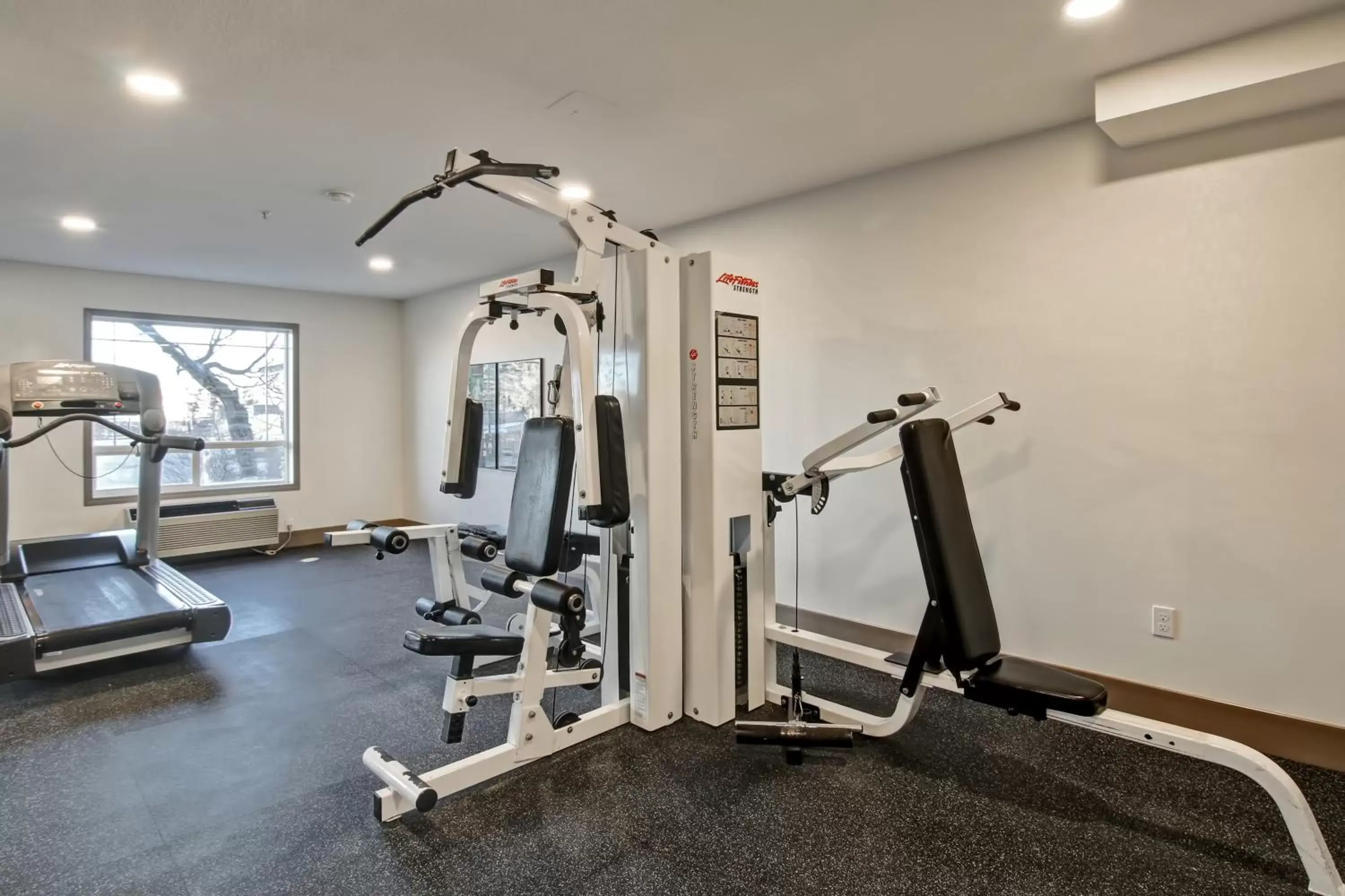 Fitness Center/Facilities in Canalta Brooks